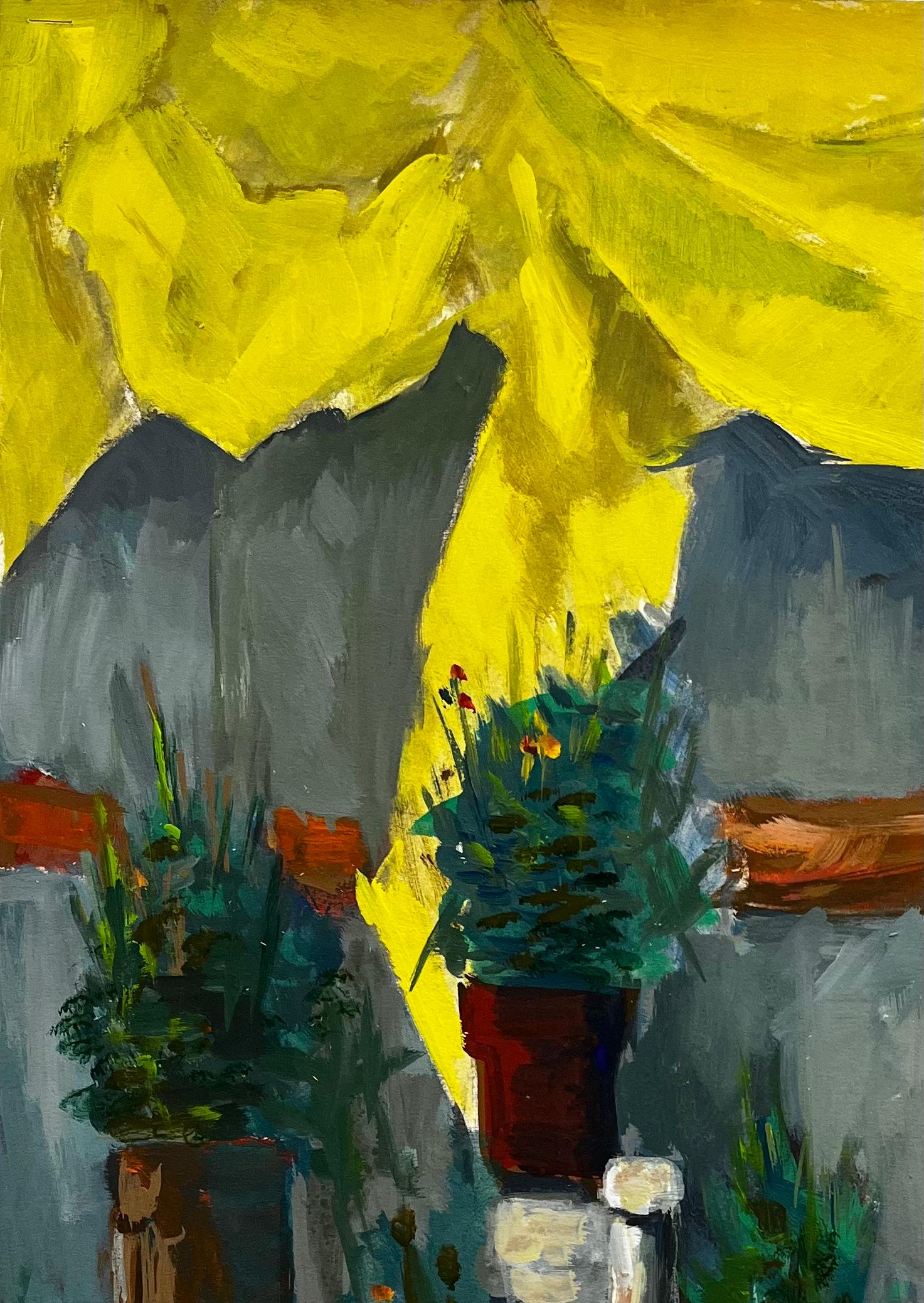 Titre : Nature morte moderniste française avec drap jaune, bouteilles grises et plantes en pot
Guy Nicod (français 1923 - 2021) 
Gouache sur papier d'artiste, non encadrée
Taille : 24 x 19.5 pouces (hauteur x largeur)
Provenance : Succession