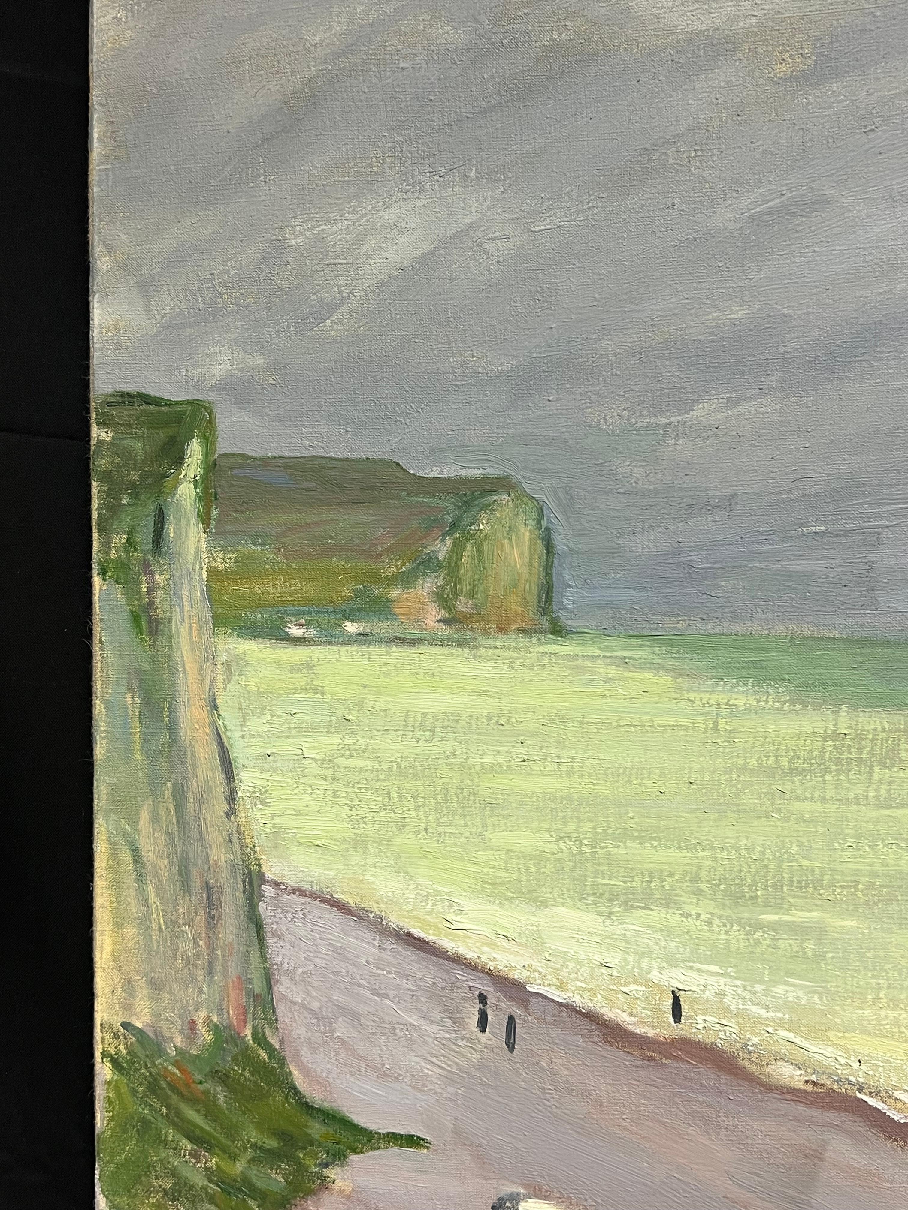 Normandía Escena frente a la playa con mar verde y cielo dramático Pintura al óleo francesa en venta 2