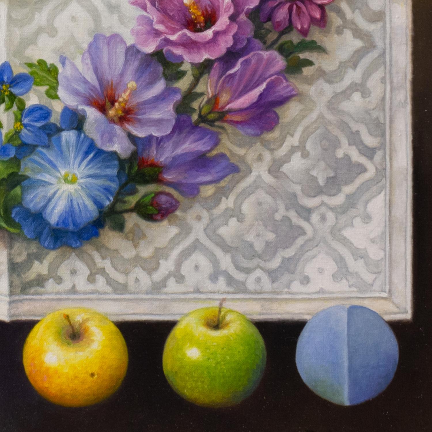 „Organizing Principle“ – surrealistisches Stillleben, Blumen, Regenbogen, Farbspektrum – Painting von Guy Robinson