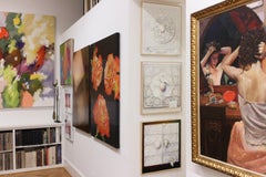 „Small Study in White“ – surrealistisches Stillleben, Spitze, Schädel, Muster, Muschel