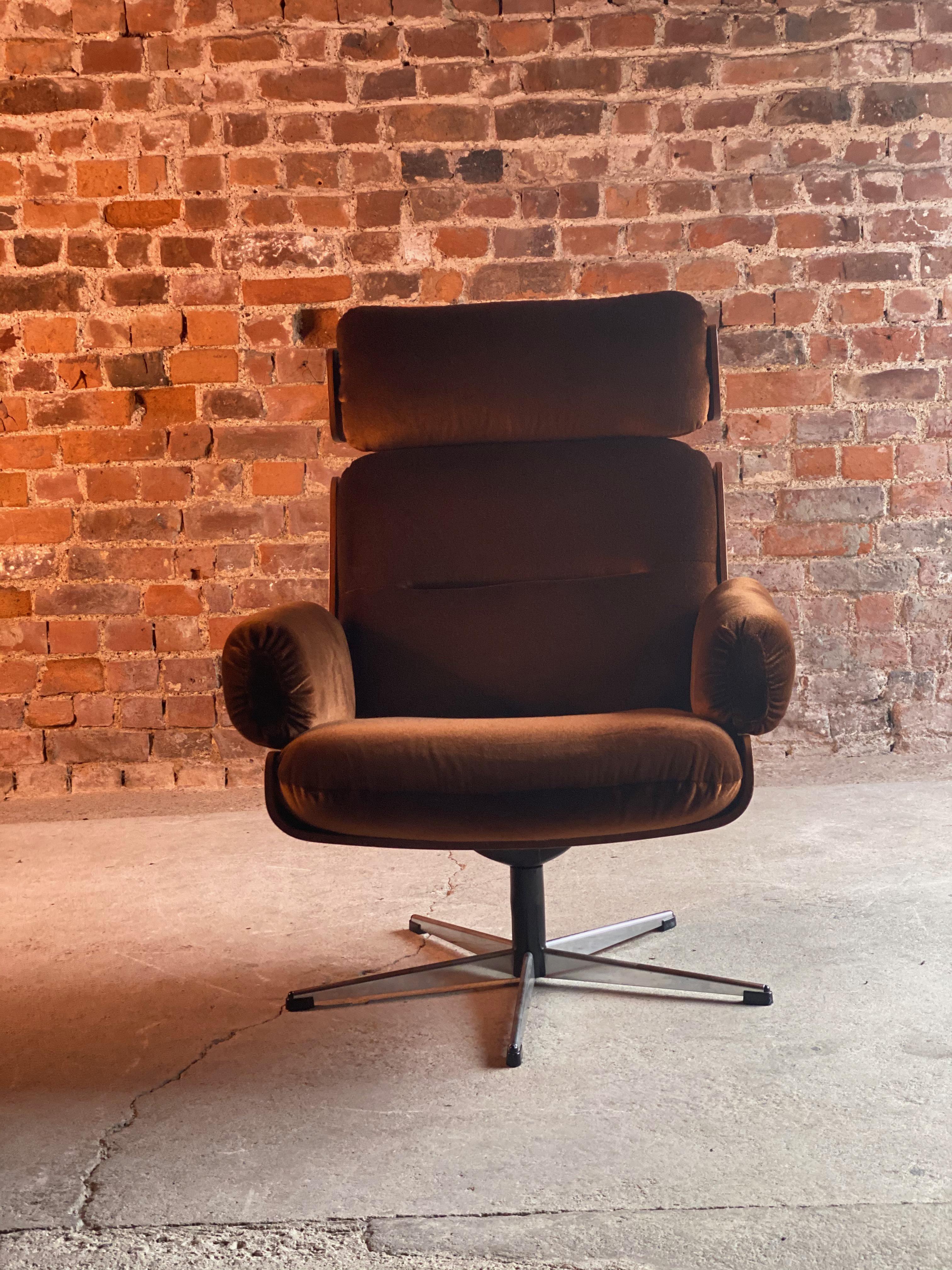Guy Rogers Lounge Chair Eames Plycraft Style Mad Men Era Midcentury, 1960s In Excellent Condition In Longdon, Tewkesbury