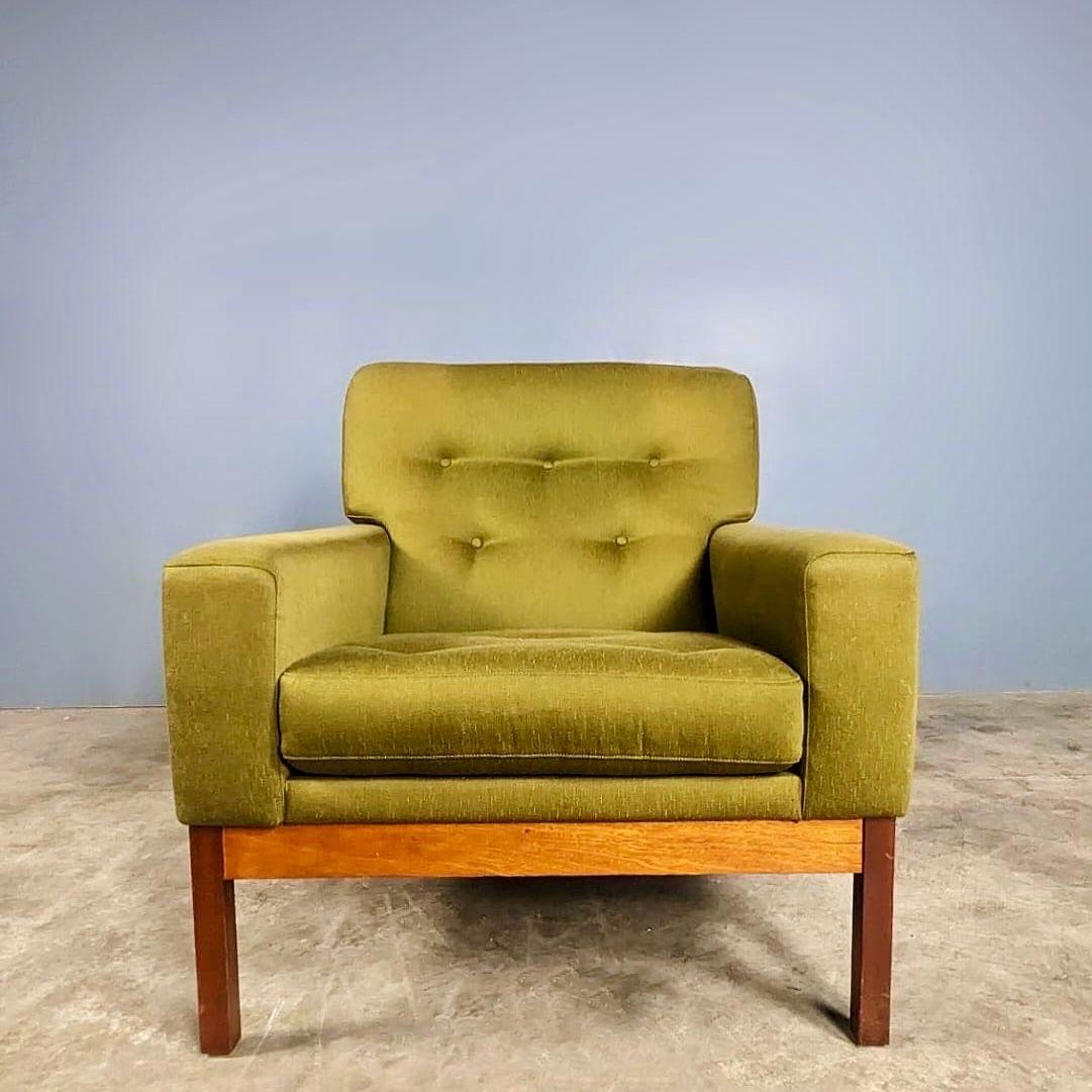 Guy Rogers Three Seater Sofa Matching Armchairs Green Wool Silk Fabric 3
