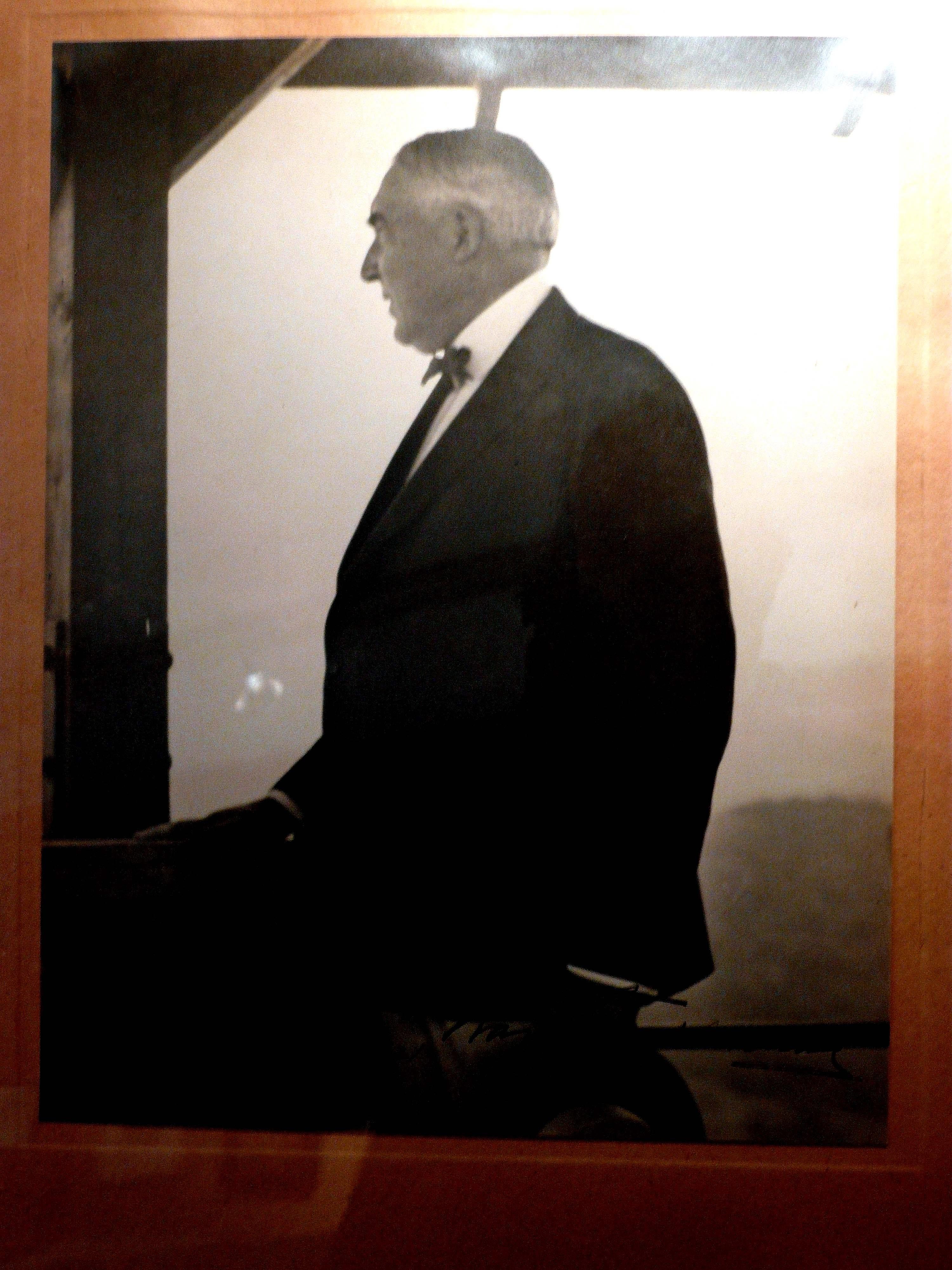 Portrait Photograph di Charles Urban Shorey - FOTOGRAFIA FIRMATA, ISCRITTA E DATATA DI WARREN G. HARDING