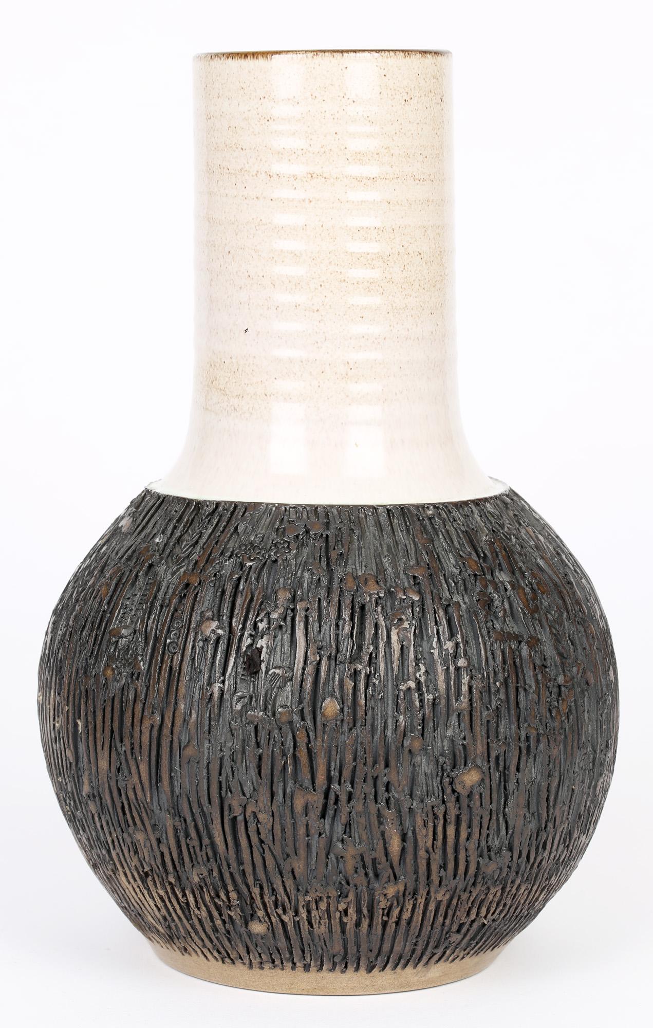 Guy Sydenham Große englische Poole Studio Pottery Atlantis-Vase (Handgefertigt) im Angebot