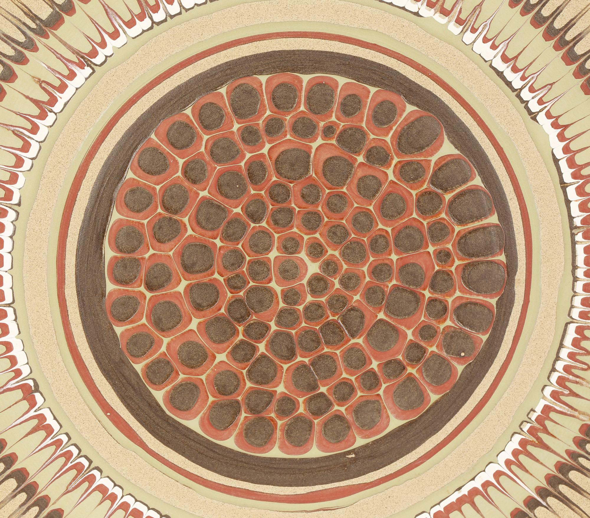 Großer modernistischer, stilisierter Sonnenschliff-Kunstkeramik-Plattenteller von Guy Sydenham im Zustand „Gut“ im Angebot in Bishop's Stortford, Hertfordshire