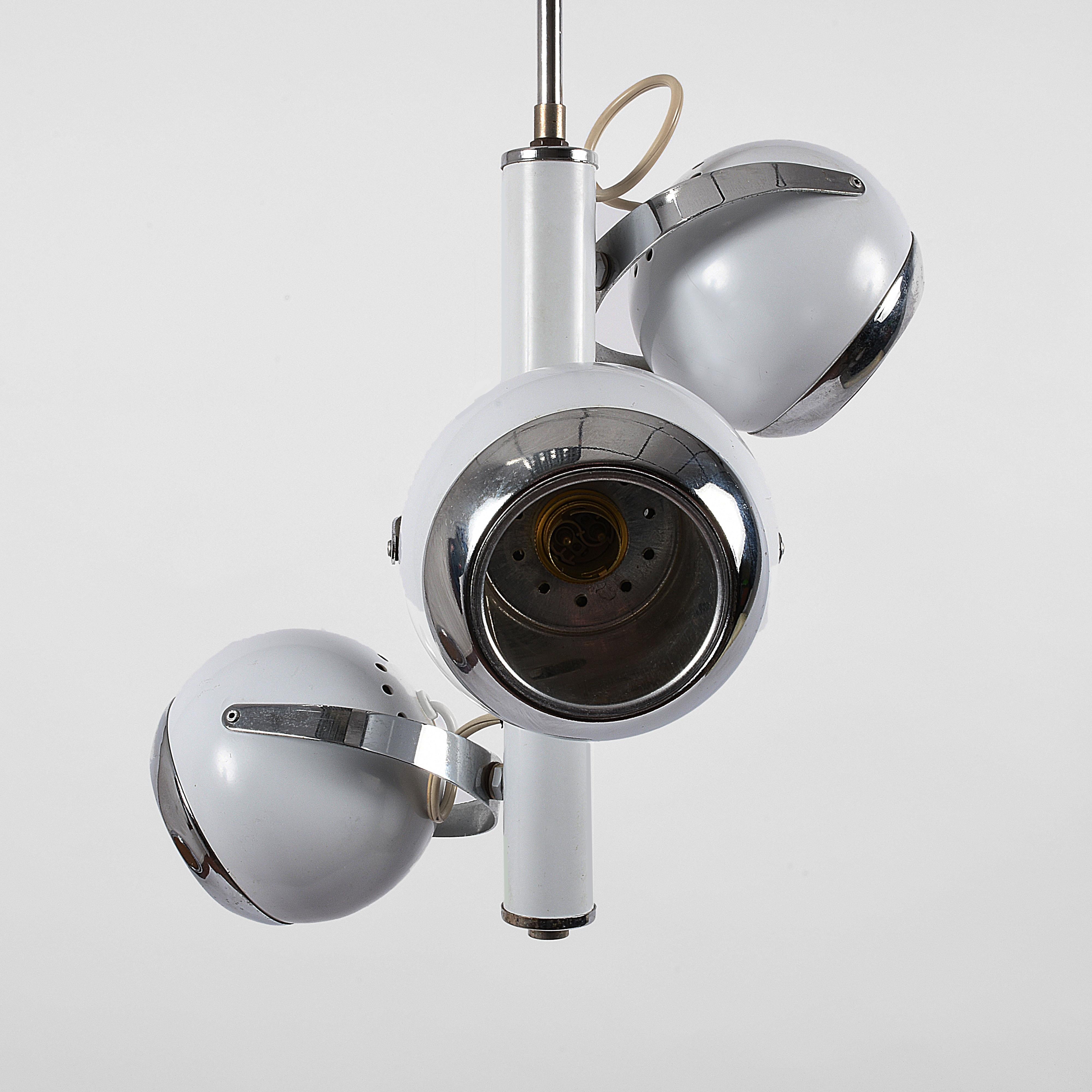 Guzzini Chandelier with Three Adjustable Lights White and Chrome, Italy, 1970s For Sale 1