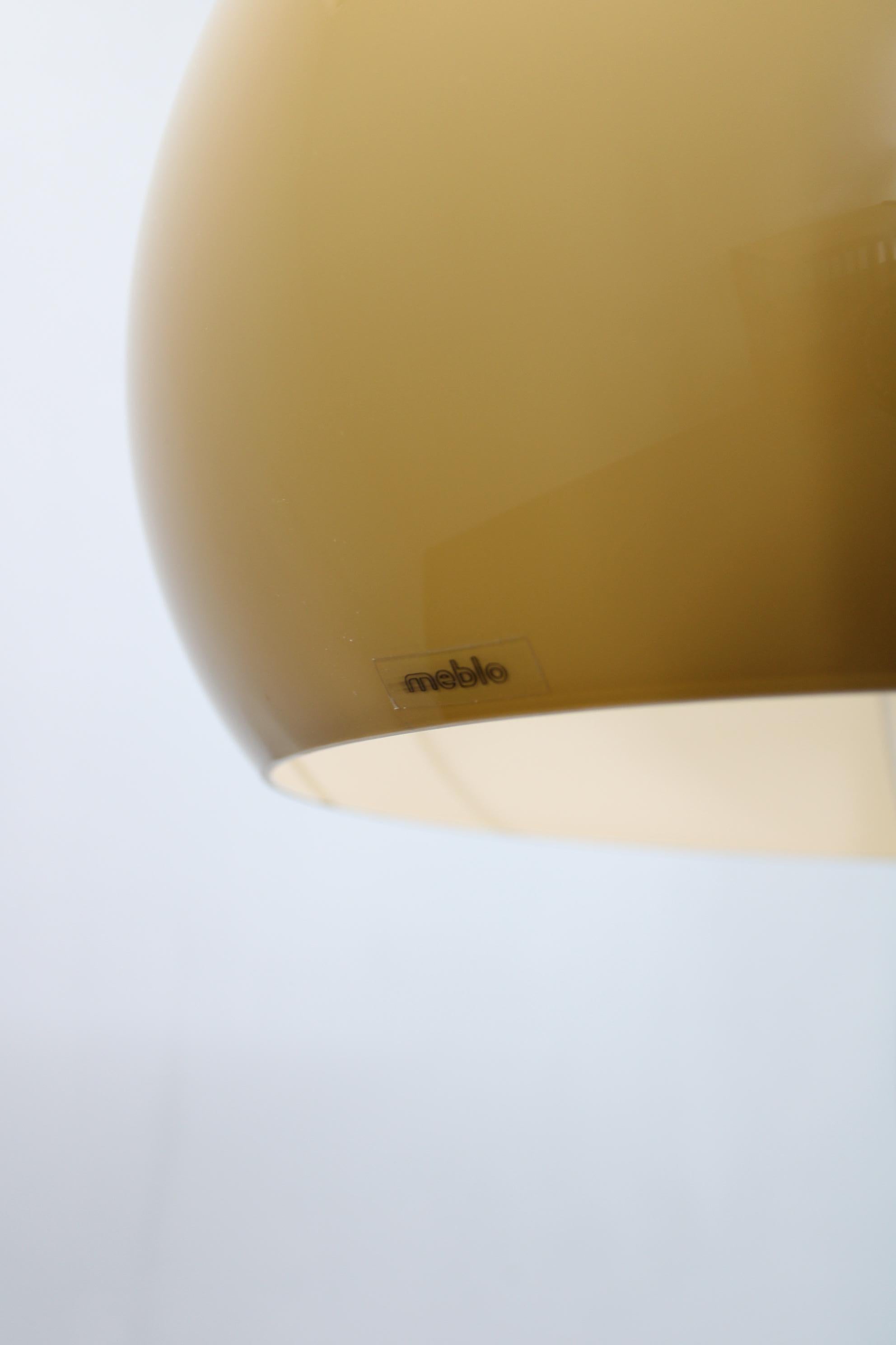 Metallo Lampada da terra Meblo di Guzzini con paralume in plastica, Italia 1970 - Space AGE Chrome Moder in vendita