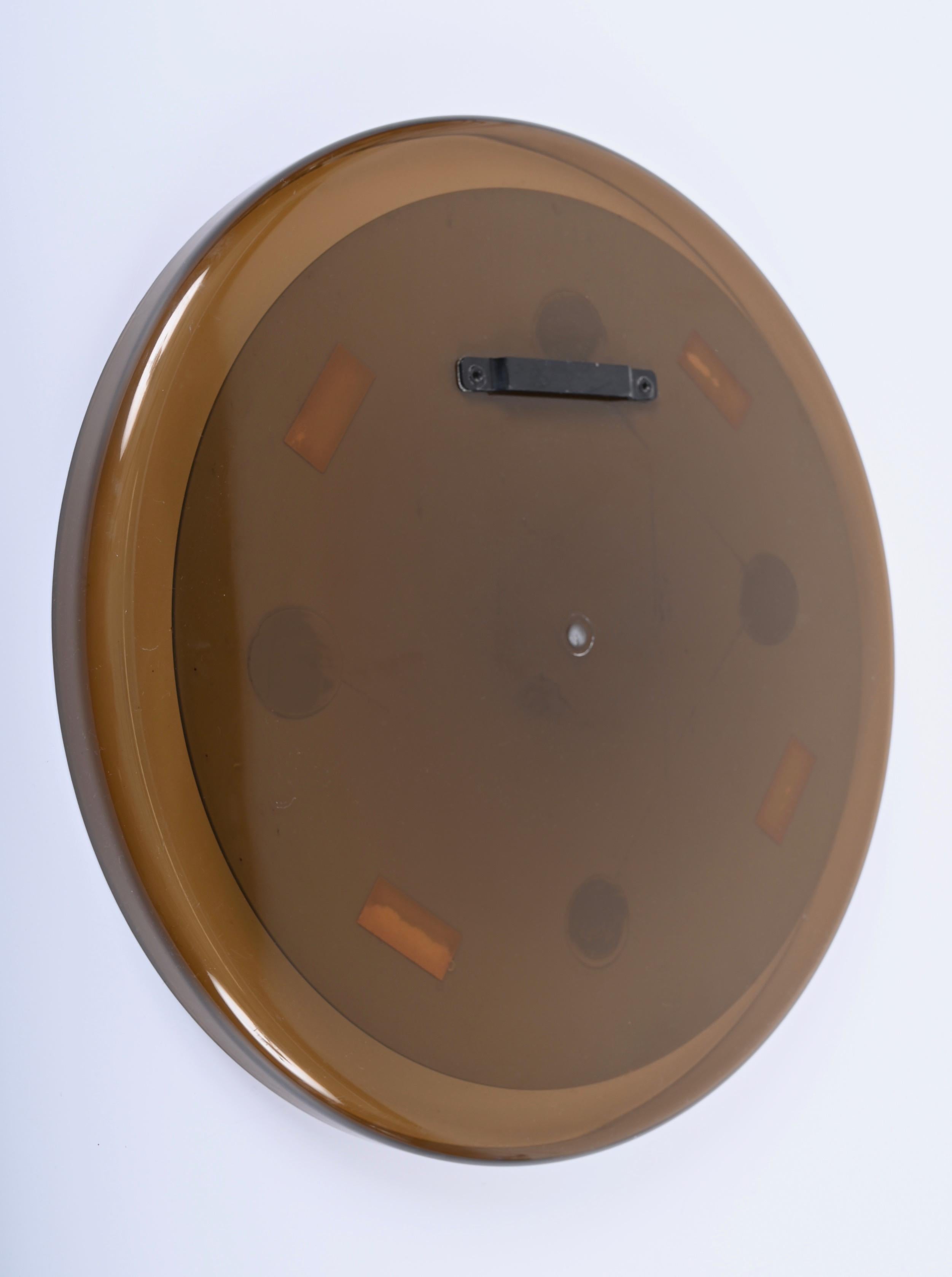Guzzini Midcentury Italian Round Smoked Brown Lucite Wall Mirror, 1960s For Sale 3