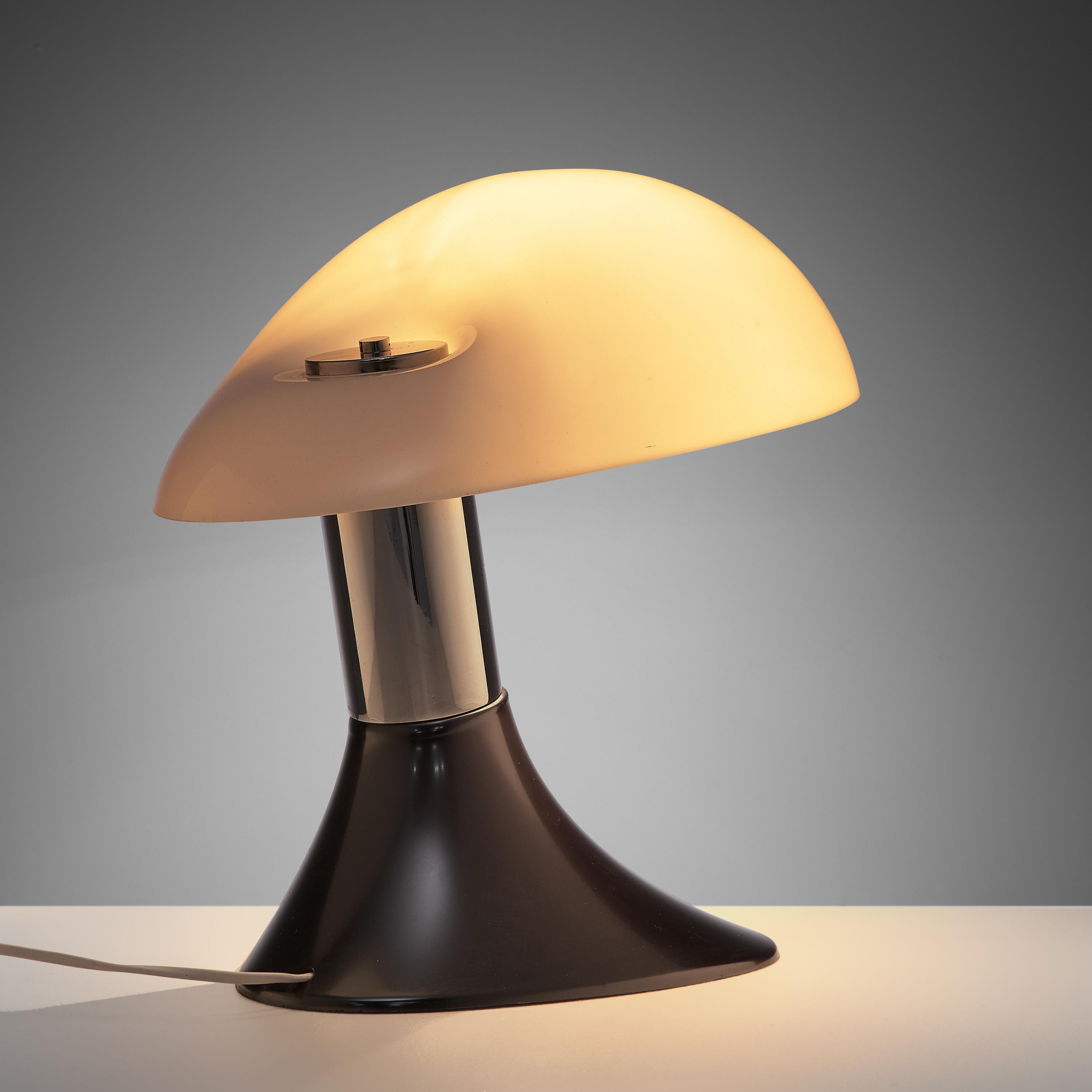 Post-Modern Guzzini Postmodern Italian Cobra Table Lamp