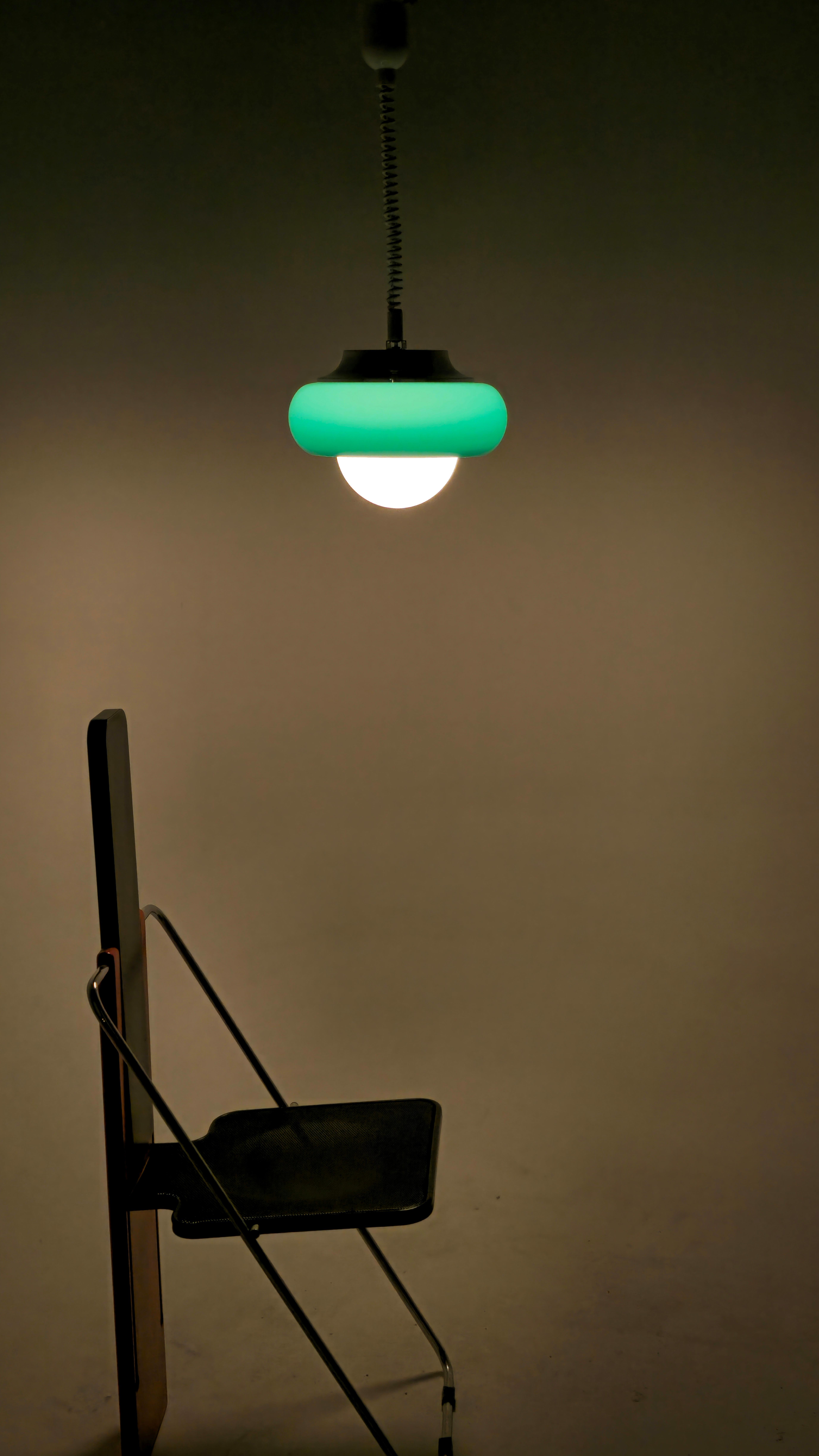 Guzzini Rare lampe à suspension verte en vente 3