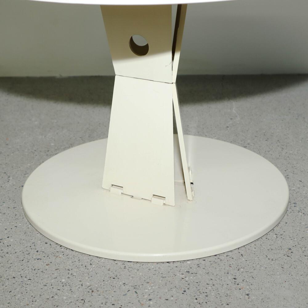 20th Century Guzzini Side Table - Ivory For Sale