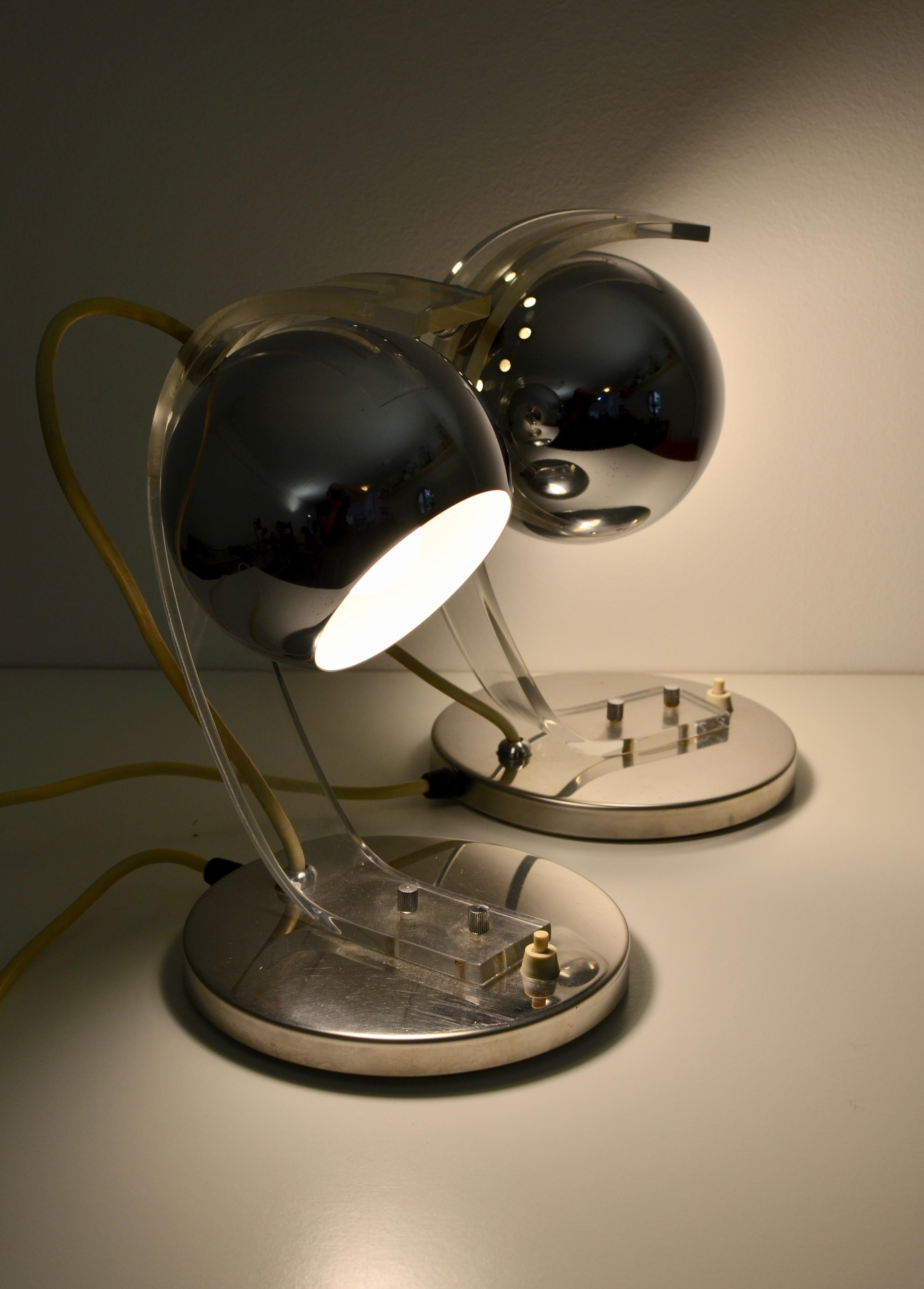 Late 20th Century Guzzini Space Age Table Lamp, 1970s Pair For Sale