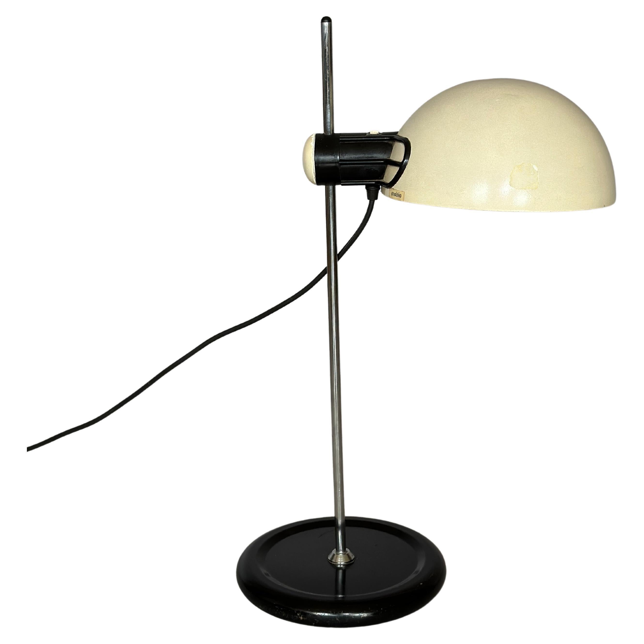 Lampada da tavolo Guzzini di Emilio Fabio Simon Italia anni '70