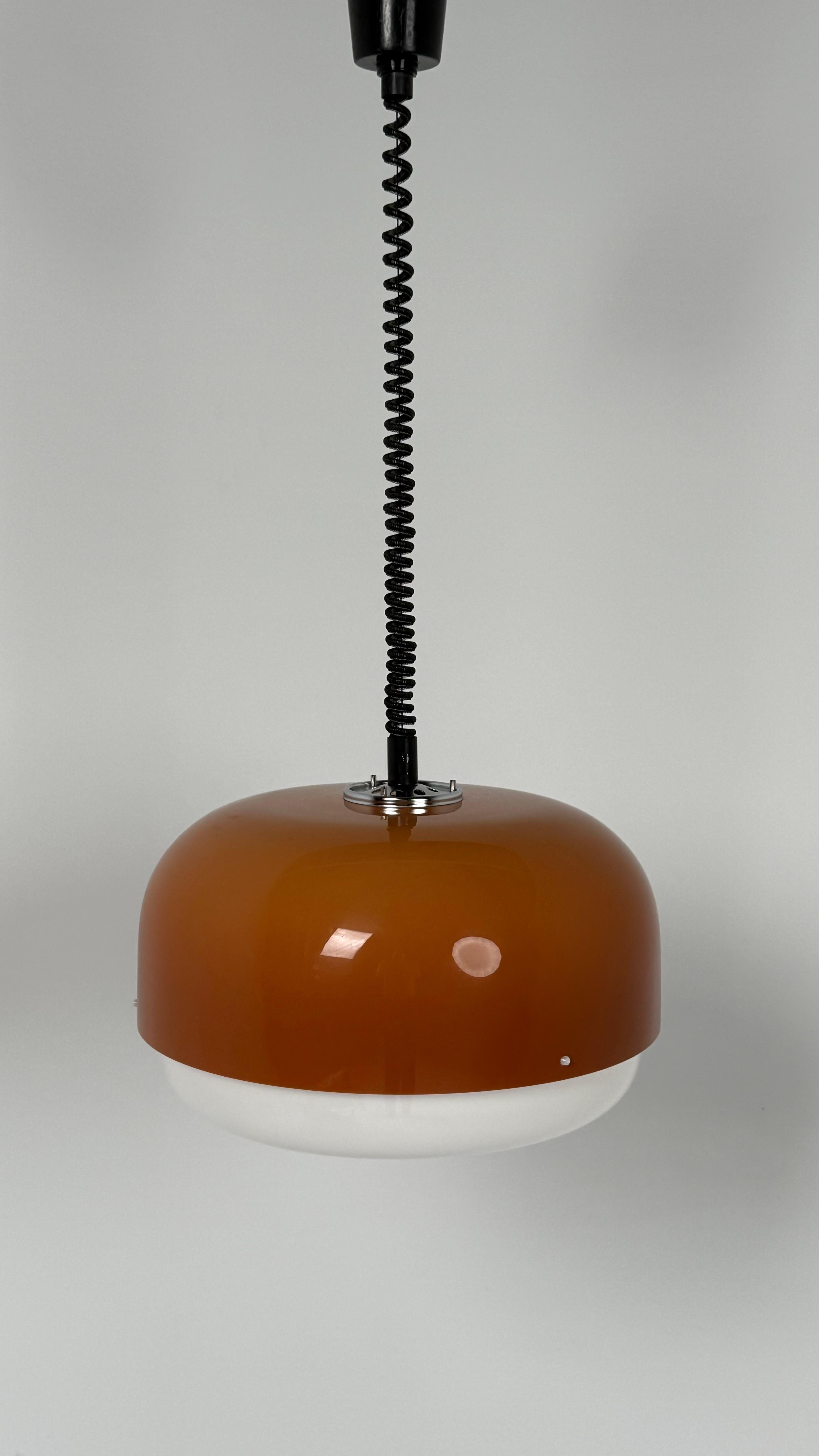 Européen Modèle Guzzini XL Suspension Light  Méduse en vente
