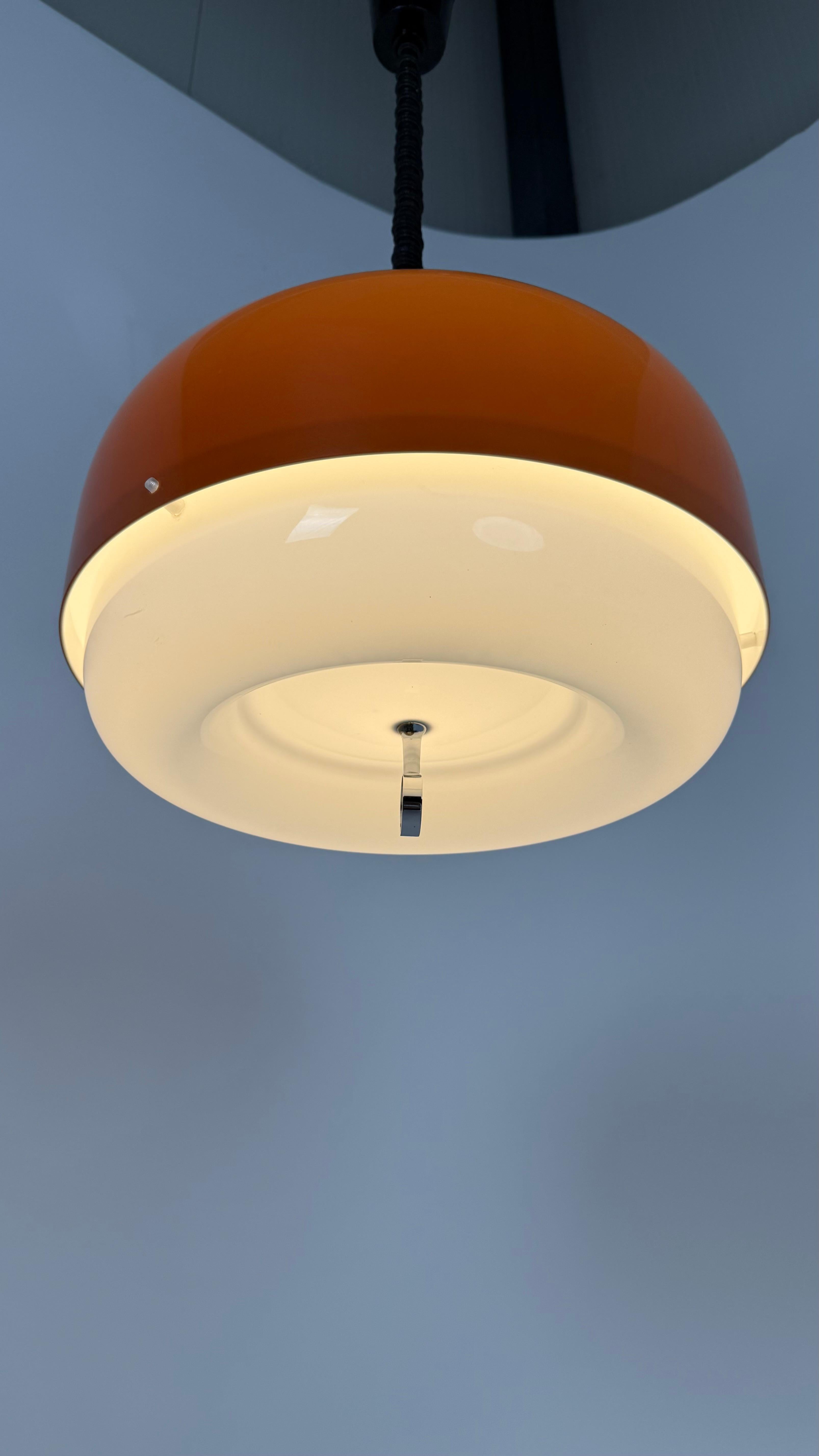Plastique Modèle Guzzini XL Suspension Light  Méduse en vente