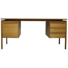 GV Gasvig for GV Møbler Oak Desk, Denmark, 1960s