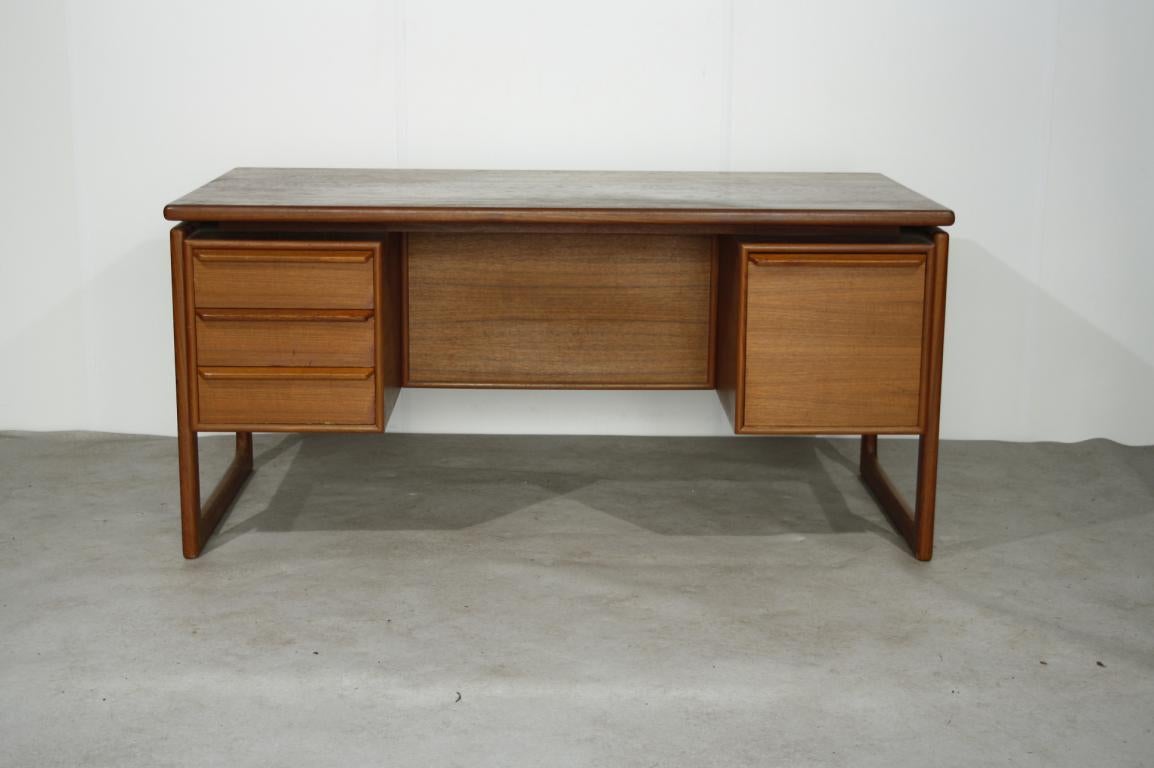 Scandinavian Modern GV Gasvig for GV Møbler Teak Desk, Denmark, 1960s