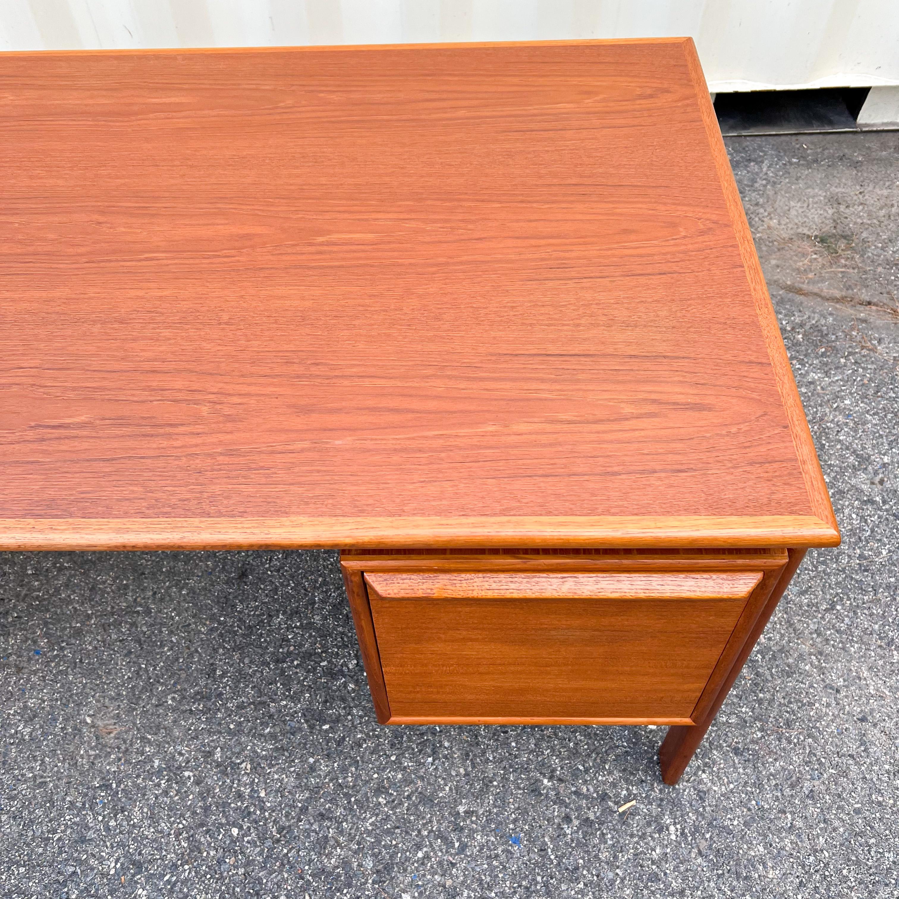 G.V. Gasvig for GV Mobler Danish Modern Floating Drawer Teak Writing Desk For Sale 8