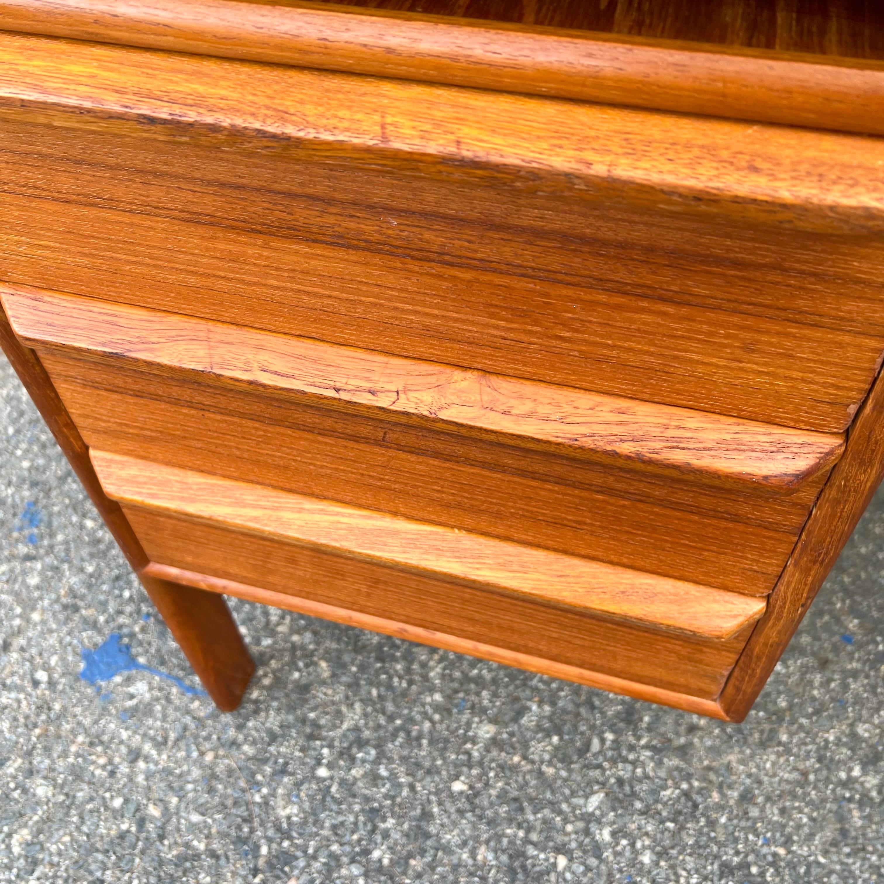 G.V. Gasvig for GV Mobler Danish Modern Floating Drawer Teak Writing Desk For Sale 2