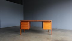 G.V. Dänischer Mobler-Schreibtisch aus Teakholz, um 1965
