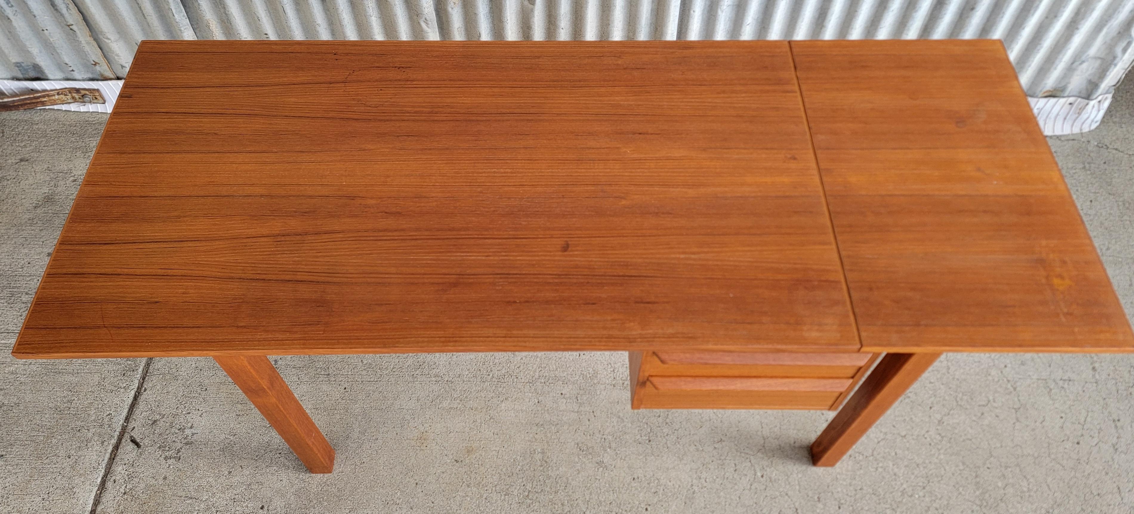 Scandinavian Modern G.V. Mobler Teak Danish Modern Adjustable Desk