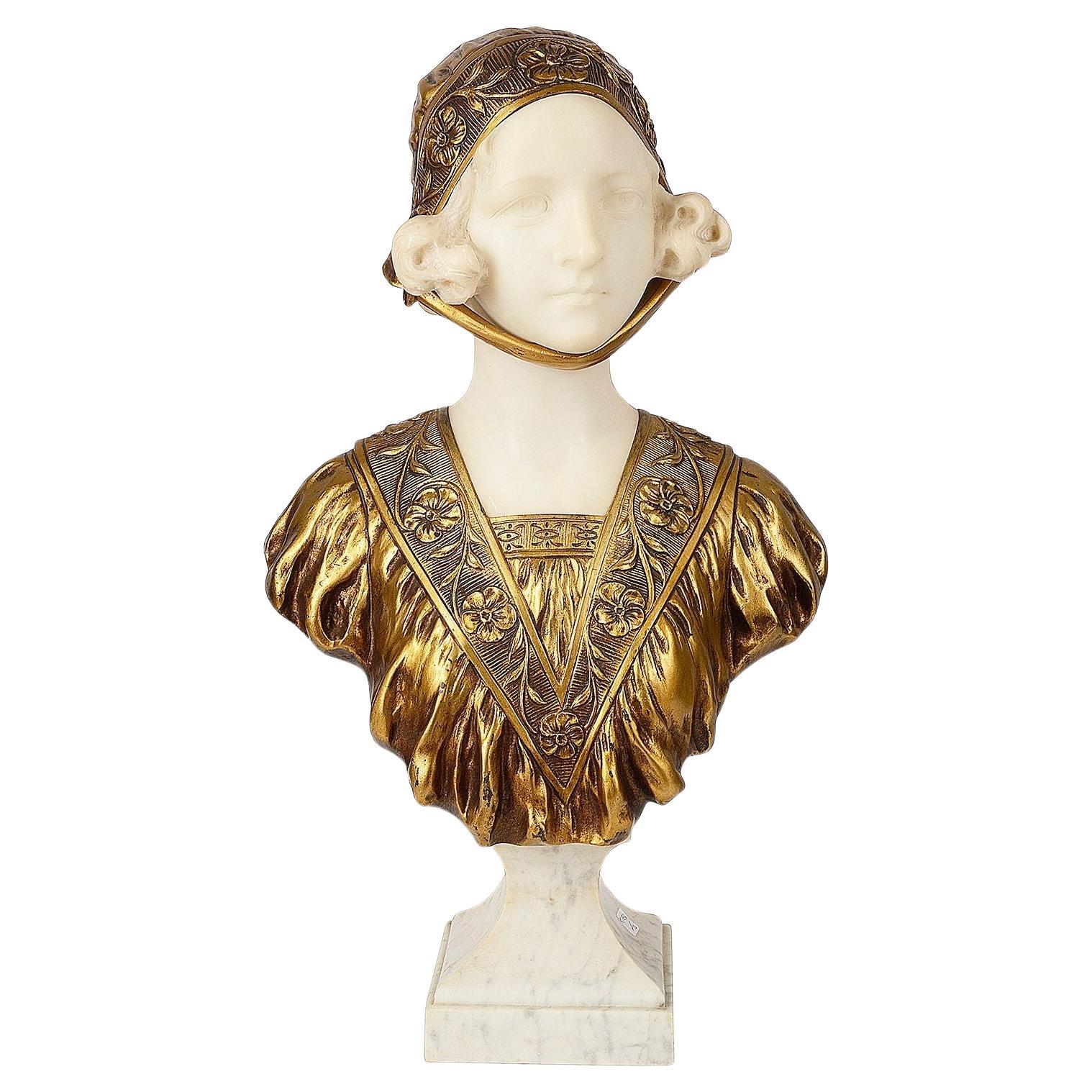 G.V. Buste d'une jeune fille en marbre et bronze doré de Vaerenbergh en vente