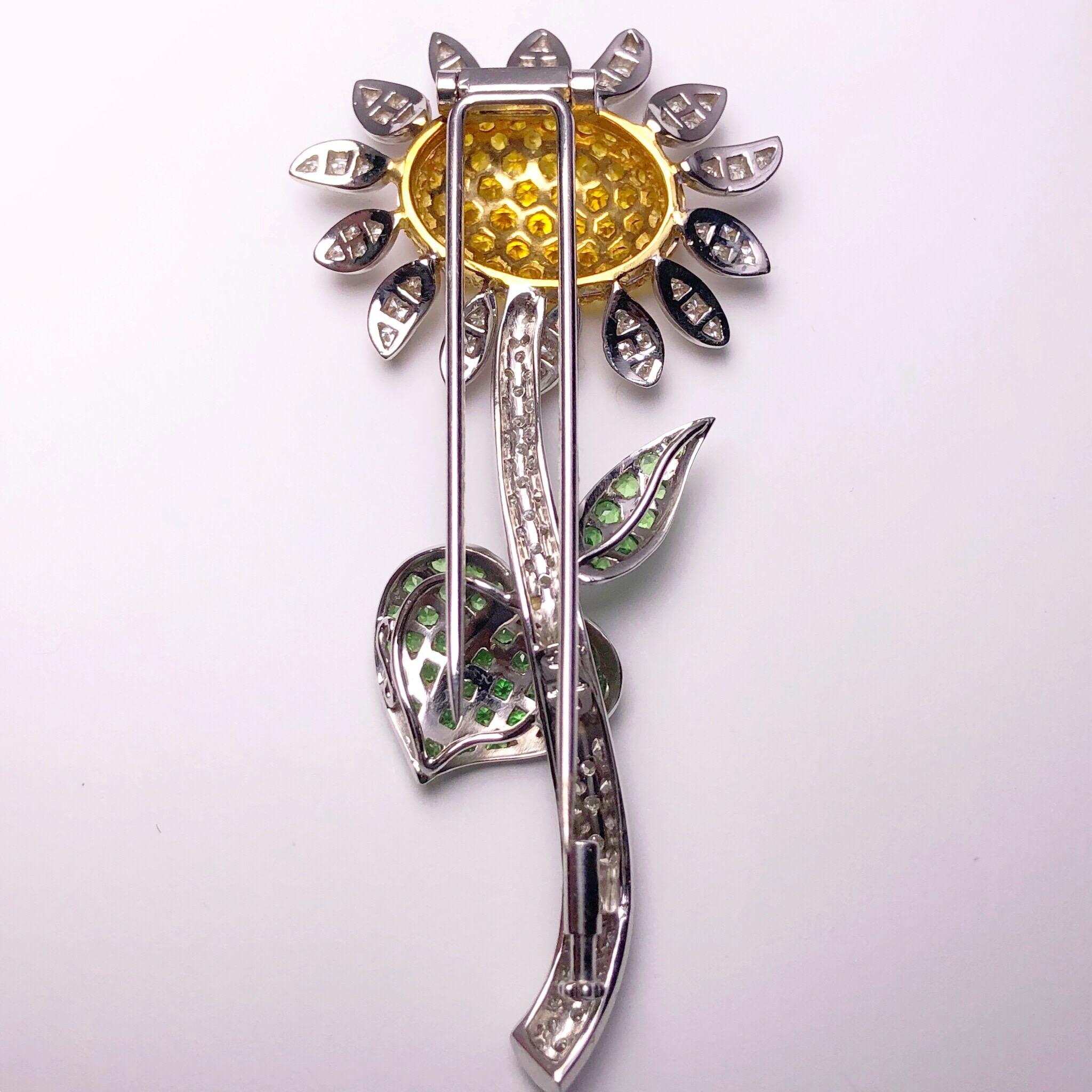 g.Verdi 18KT WG Sunflower Brooch with Diamonds, Yellow Sapphires and Tsavorites für Damen oder Herren