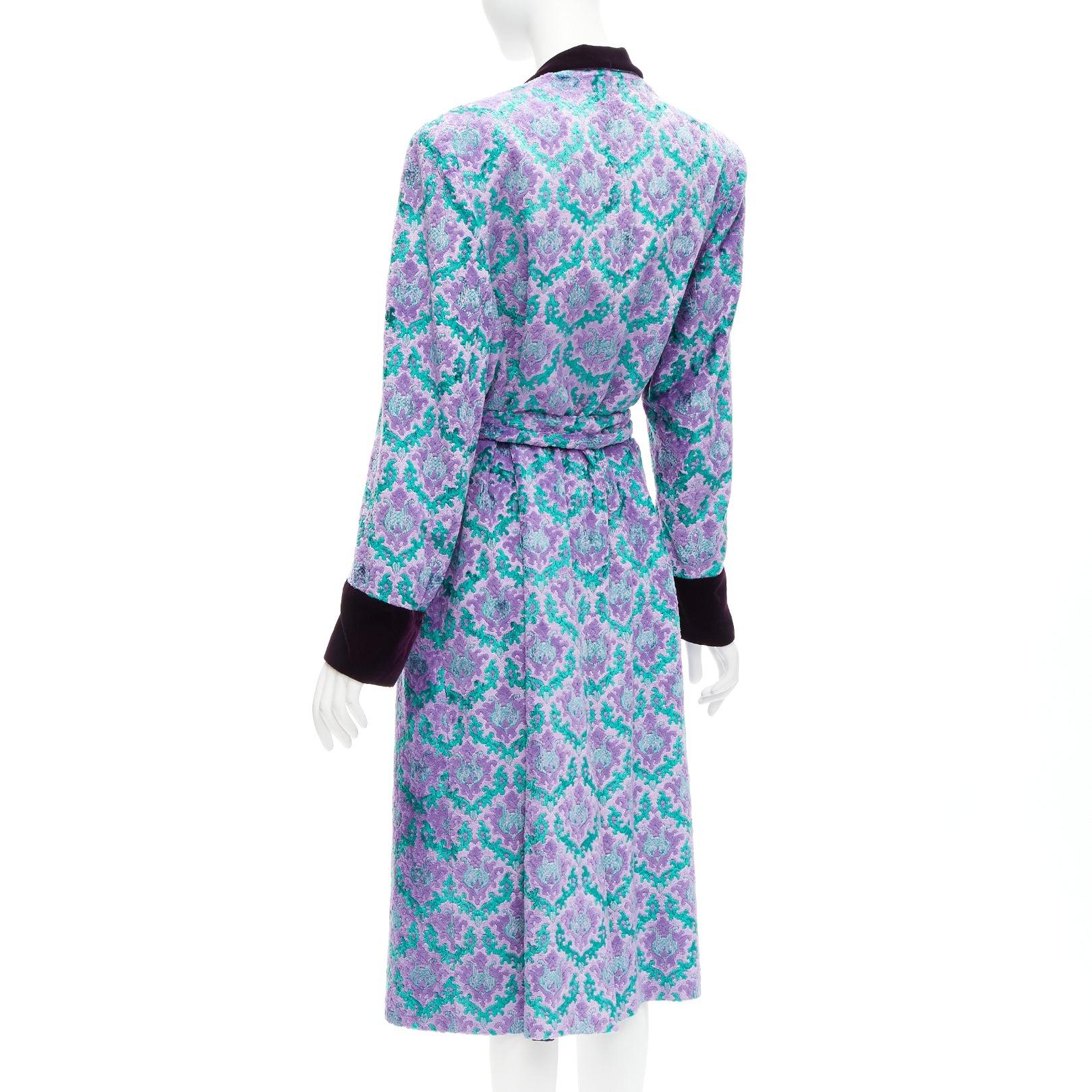 G.V.G.V. purple green tapestry jacquard dark velvet belted robe coat FR38 M For Sale 2