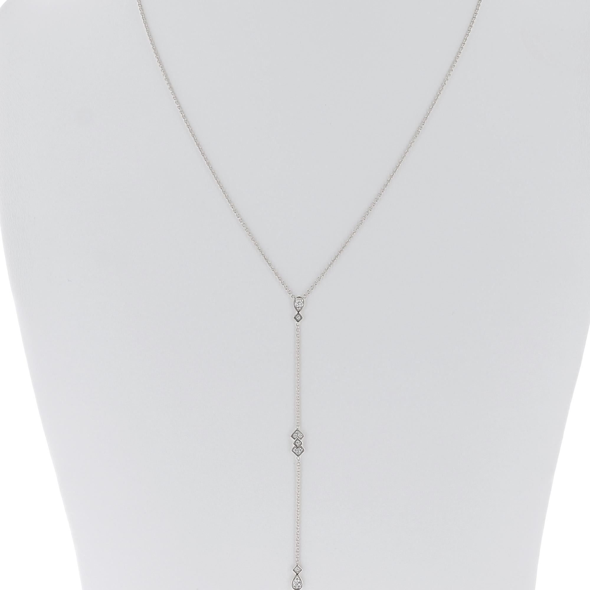 Contemporary GVS 0.10 Carat Round Diamond Necklace 18 Karat White Gold GVS Drop Necklace