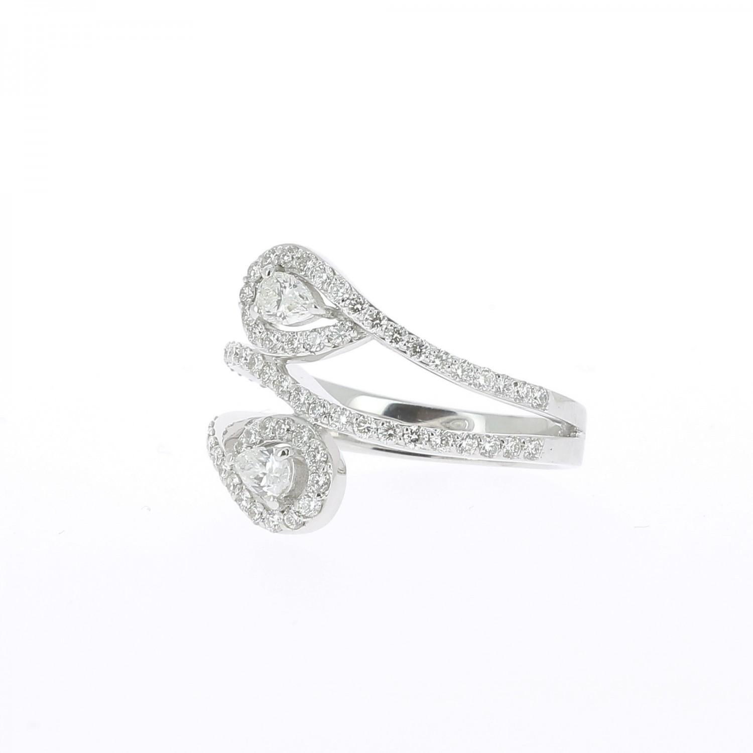 Modern GVS 1.01 Carat Duo Pear and Round Diamond Ring 18 Karat White Gold Ring