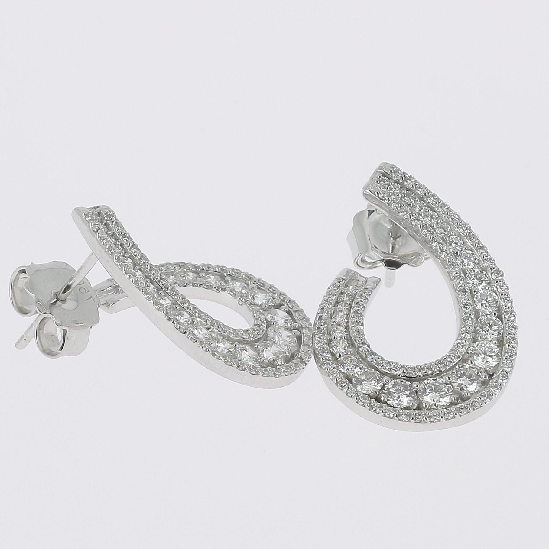 Oval Cut  1.97 carats GVS Round Diamonds Swirl Earring 18K White Gold Stud Earrings