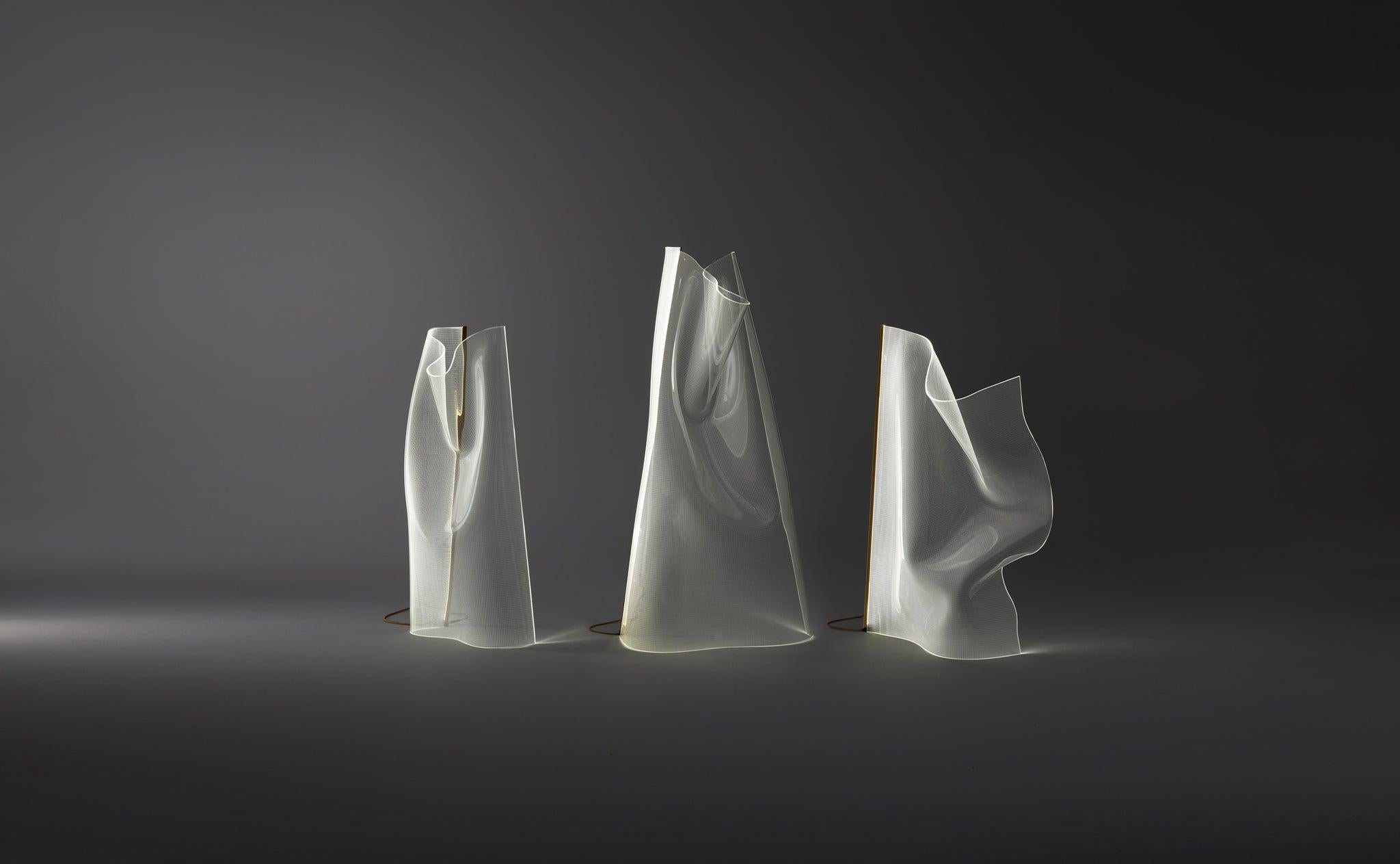 Mid-Century moderno Lampada da terra Gweilo Qin PE in argento adonizzato da Partigiani 2016 in vendita