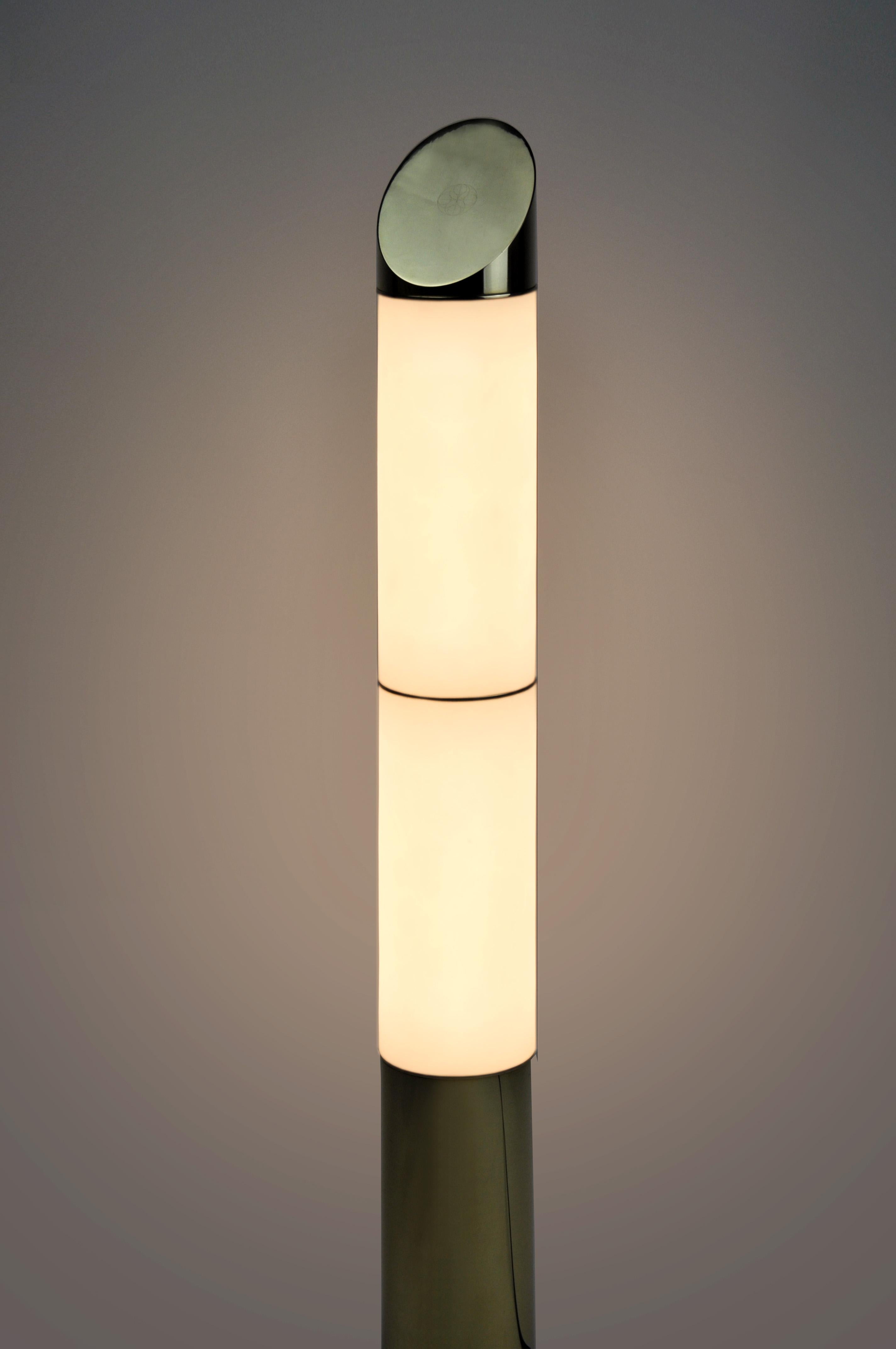 Modern Gwen Floor Lamp Contemporary Sculptural LED , Solid Brass, Config 1 For Sale
