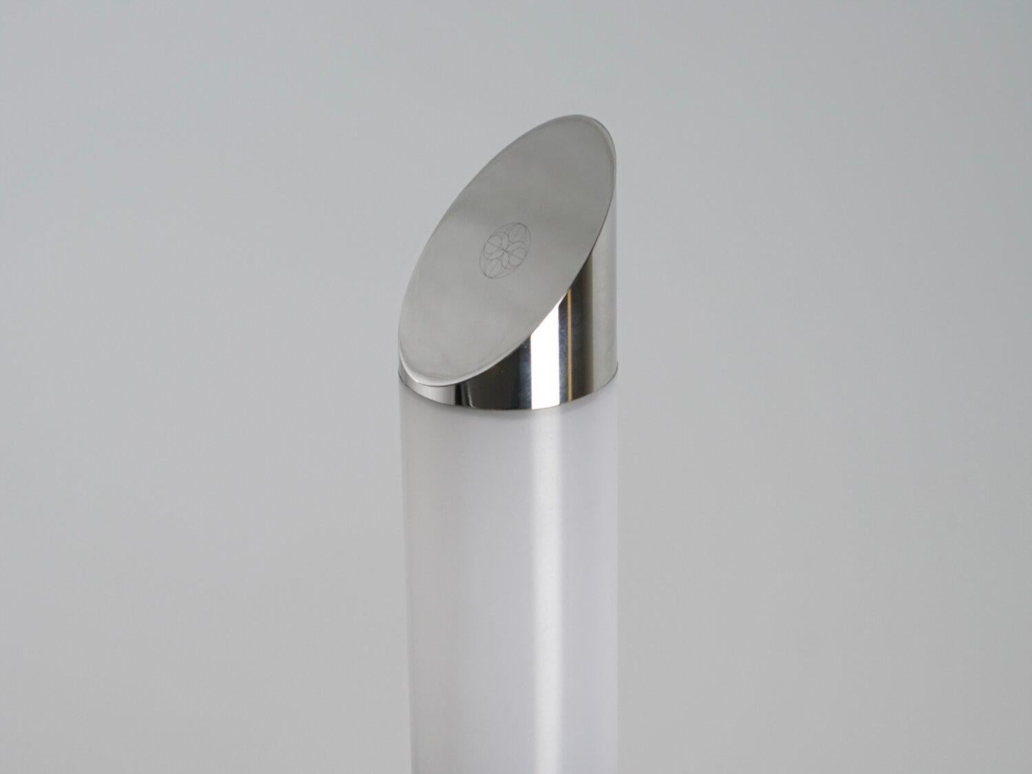 ﻿Like the stalactites found on cave ceilings, the Gwen range has a primordial allure. Subtle asymmetric shapes take different forms at every angle, keeping the viewer and the space in a state of constant change. Whitened glass softly diffuses the