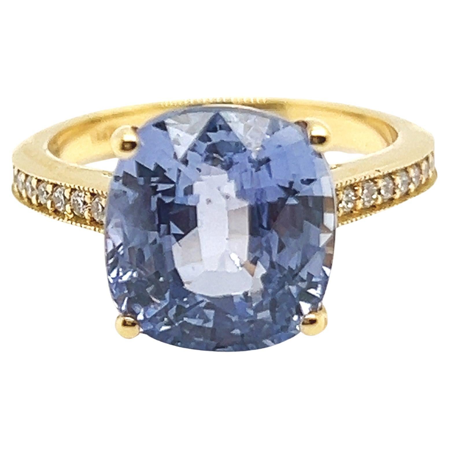 Bague cocktail en or jaune 18 carats, saphir bleu NTE certifié GWL et diamants