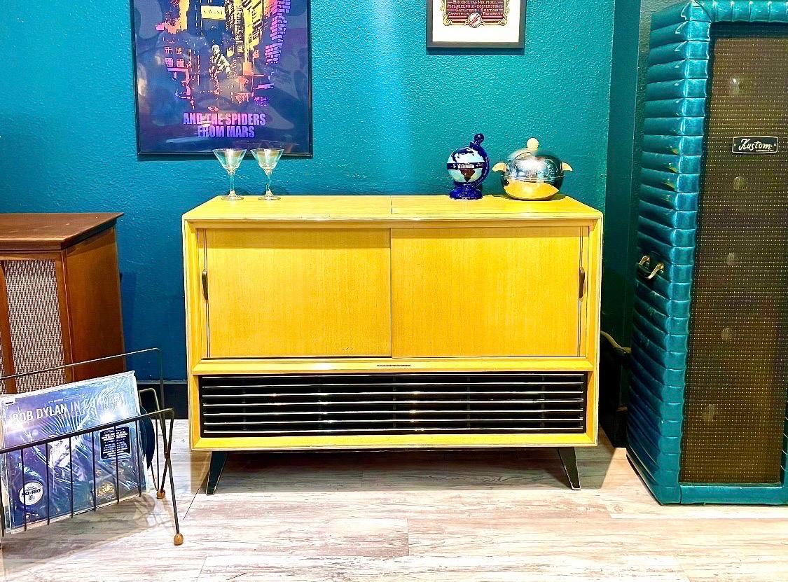 German Mid-Century Modern Stereo Console Telefunken Record Player bar platinum (eames) For Sale