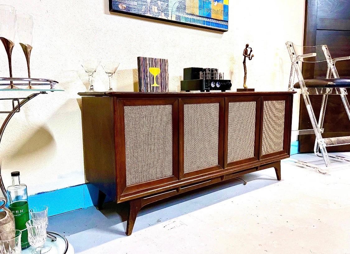 Mid-Century Modern Stereo Console Record Player amp platinum mdl lk eames For Sale 1