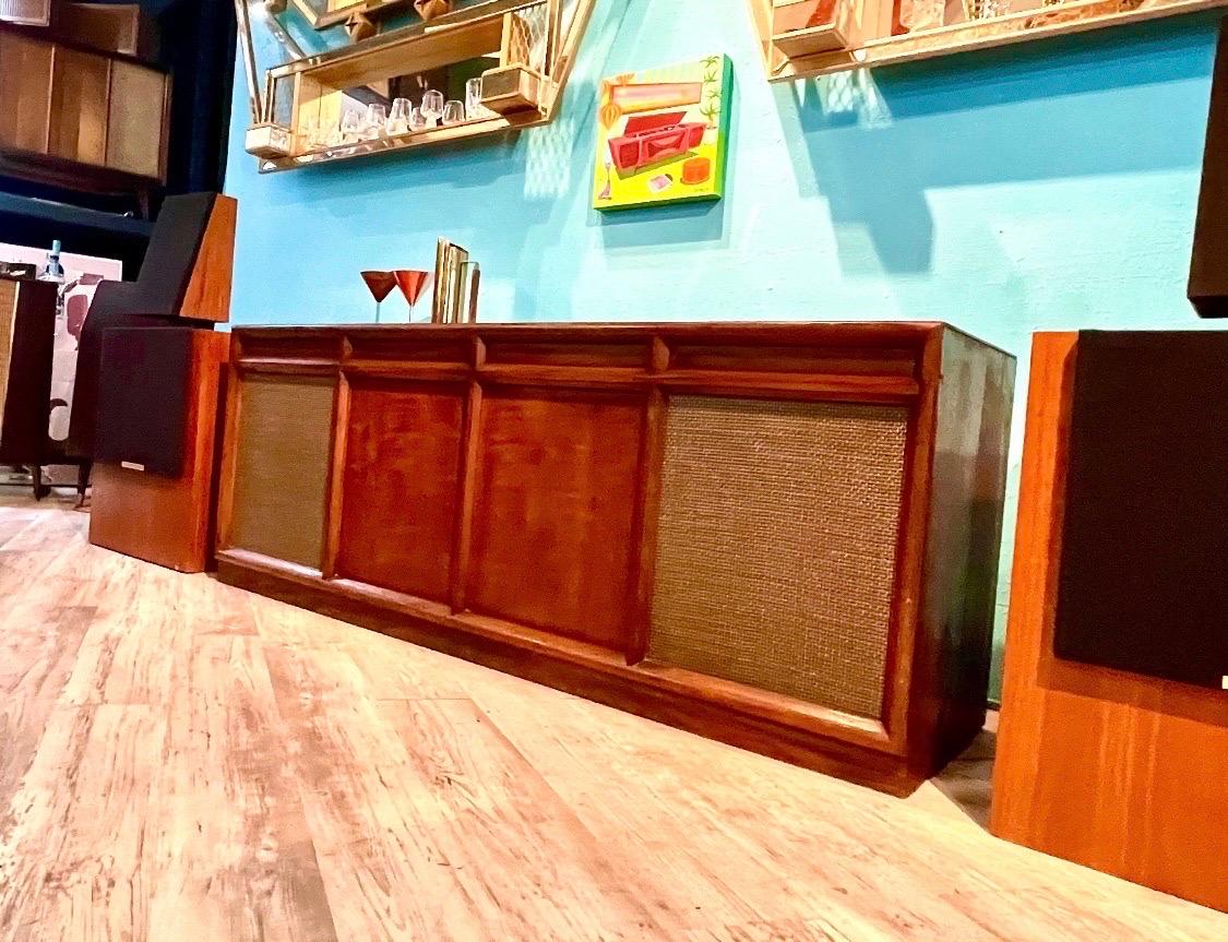 Bauhaus Mid-Century Modern Stereo Console Record Player bar platinum vtg For Sale