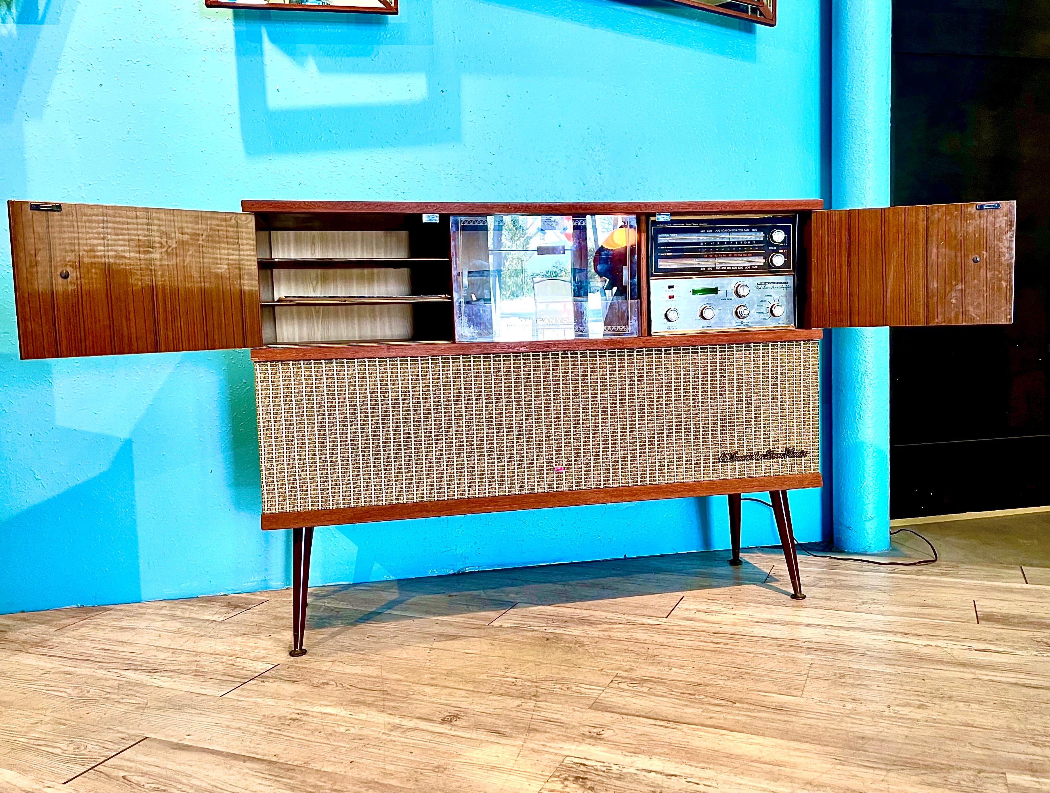 refurbished stereo console
