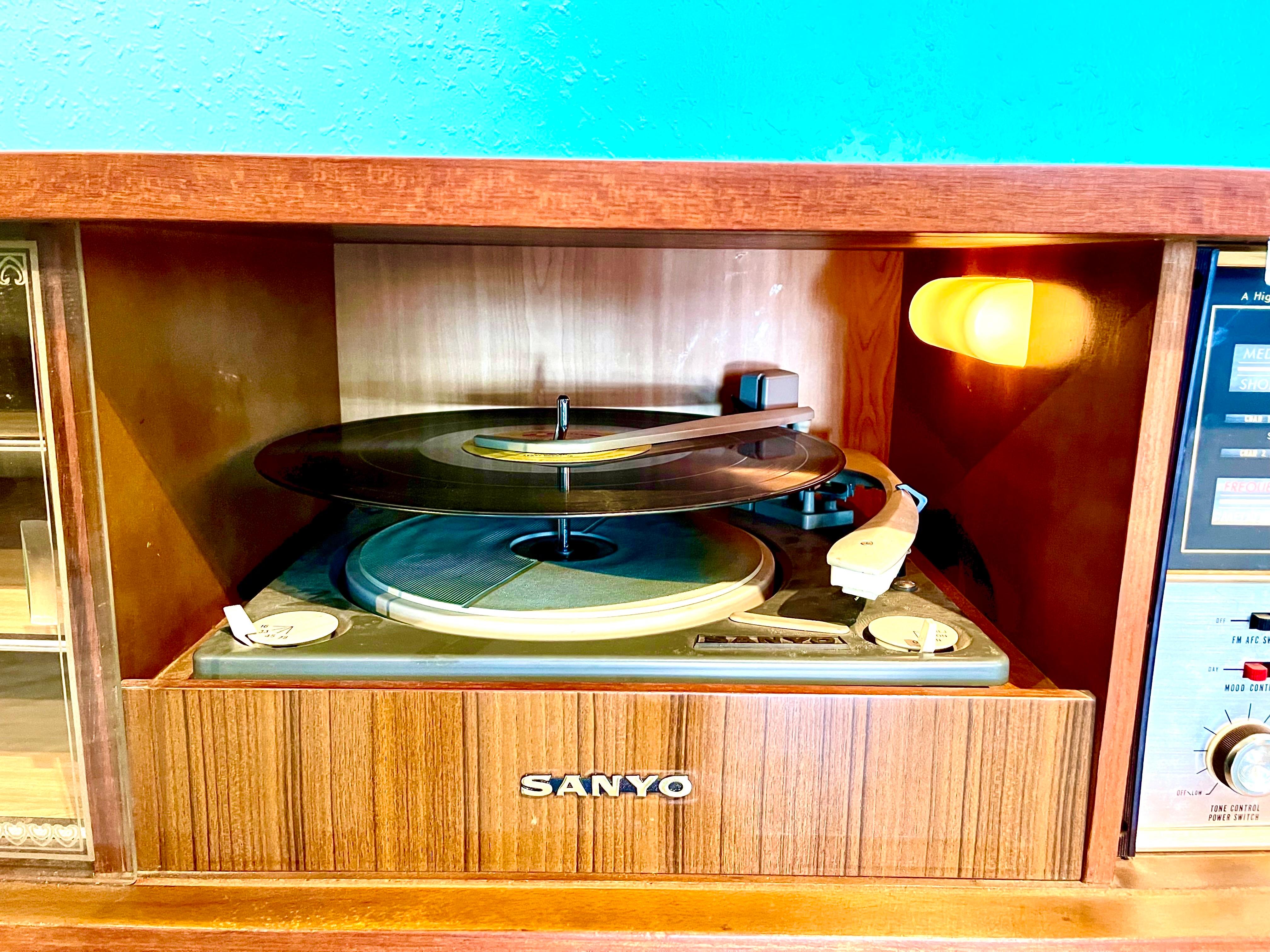 Japanese Gws239 Mid-Century Modern Stereo Console Cabinet Record Player Refurbished