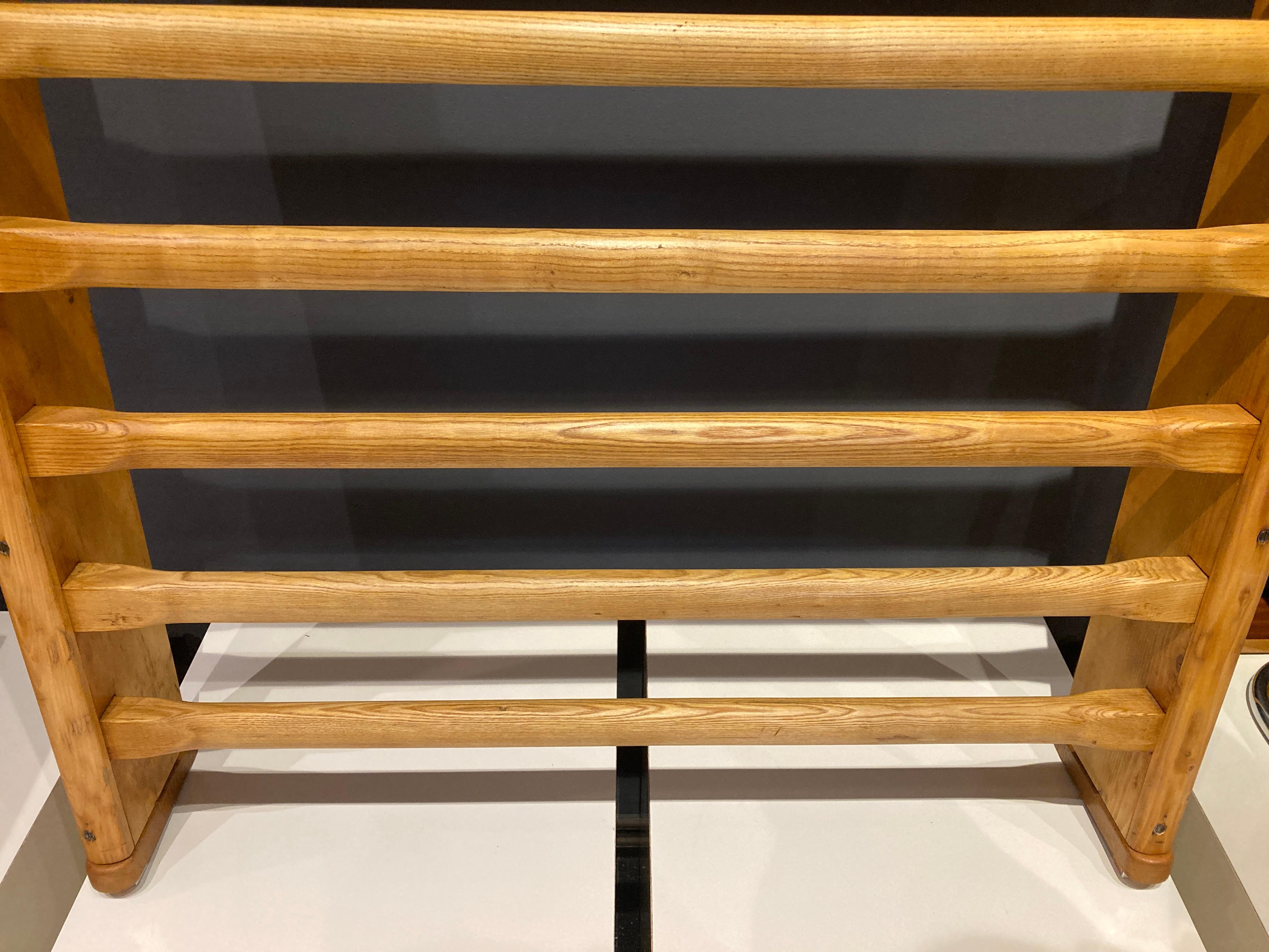 Gym Wall Bars Restored, 1930s In Excellent Condition For Sale In Wien, AT