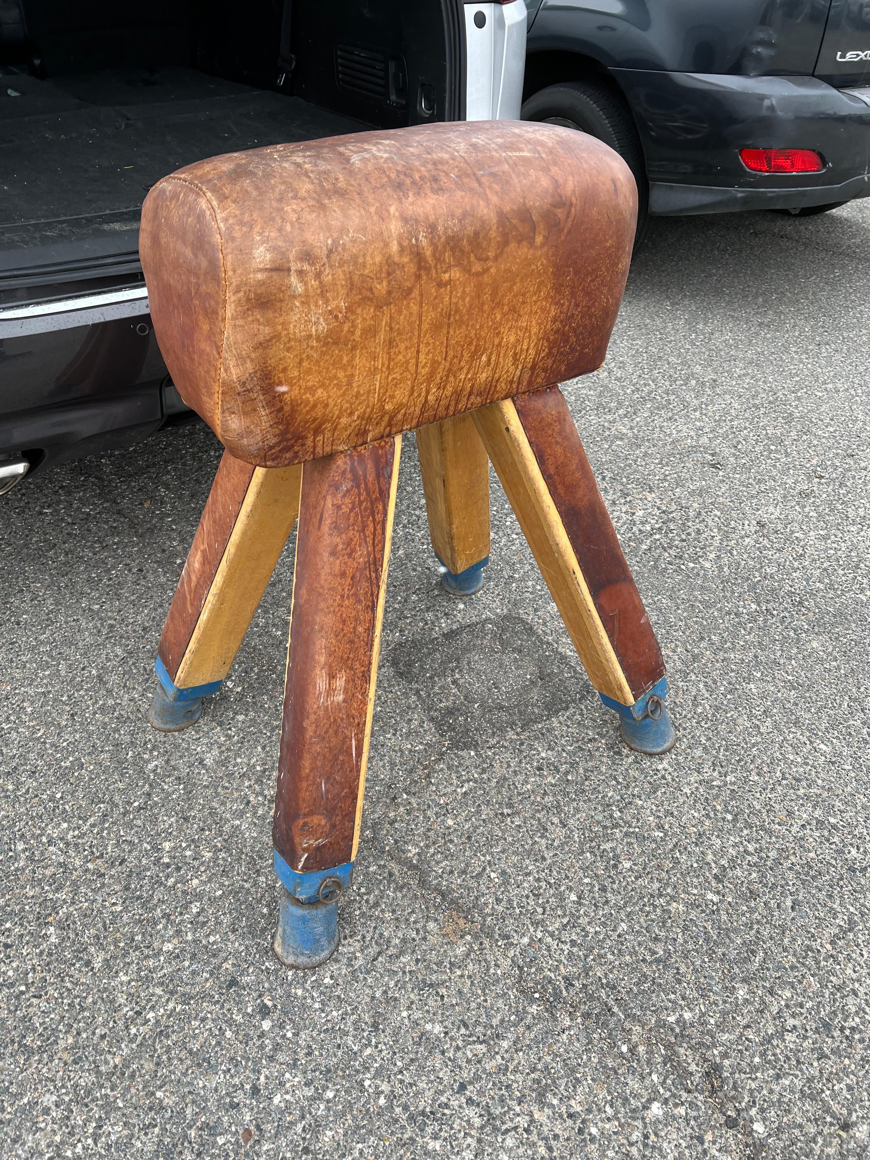 Hand-Crafted Gymnasium Leather Pommel Horse Bench Saddle Holder on Legs For Sale