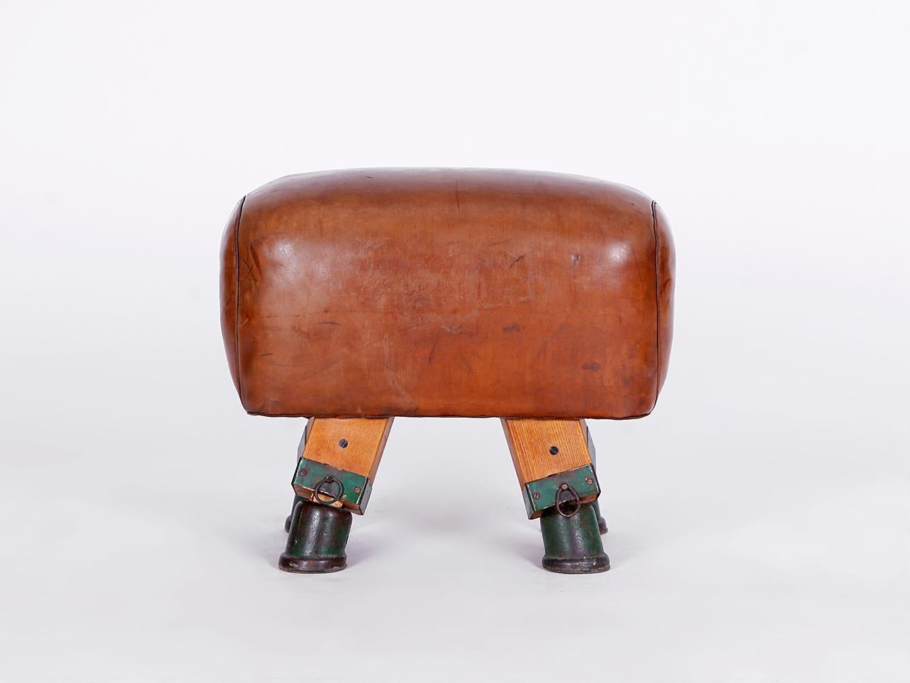 Gymnastic Vintage Czech Leather Gym Stool Bench Pommel Horse, 1930s In Good Condition For Sale In Wien, AT