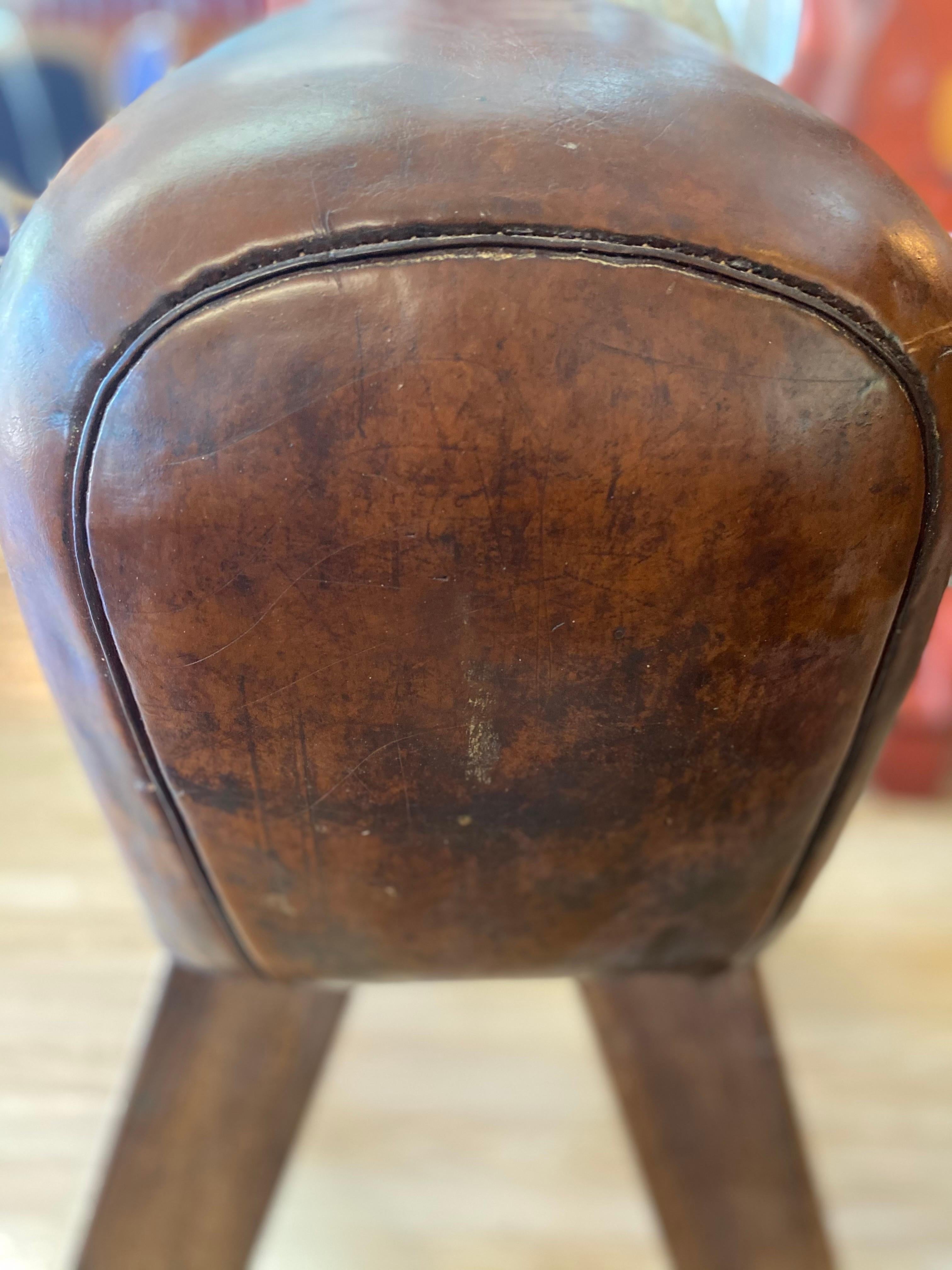 Gymnastic Vintage Leather Pommel Horse In Good Condition In San Antonio, TX