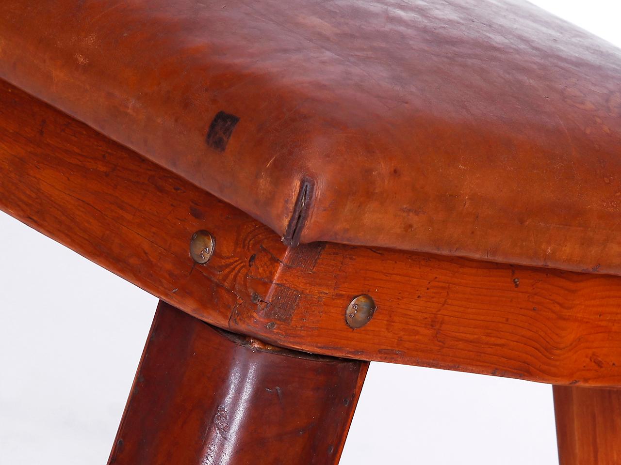 Gymnastic Vintage Leather Pommel Horse Gym Bench Top, 1930s In Excellent Condition In Wien, AT