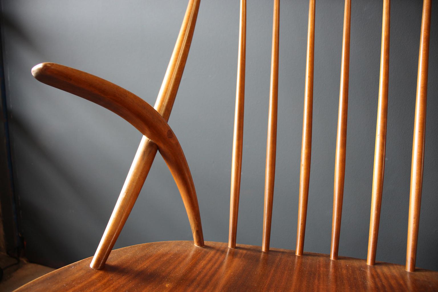 illum wikkelso rocking chair