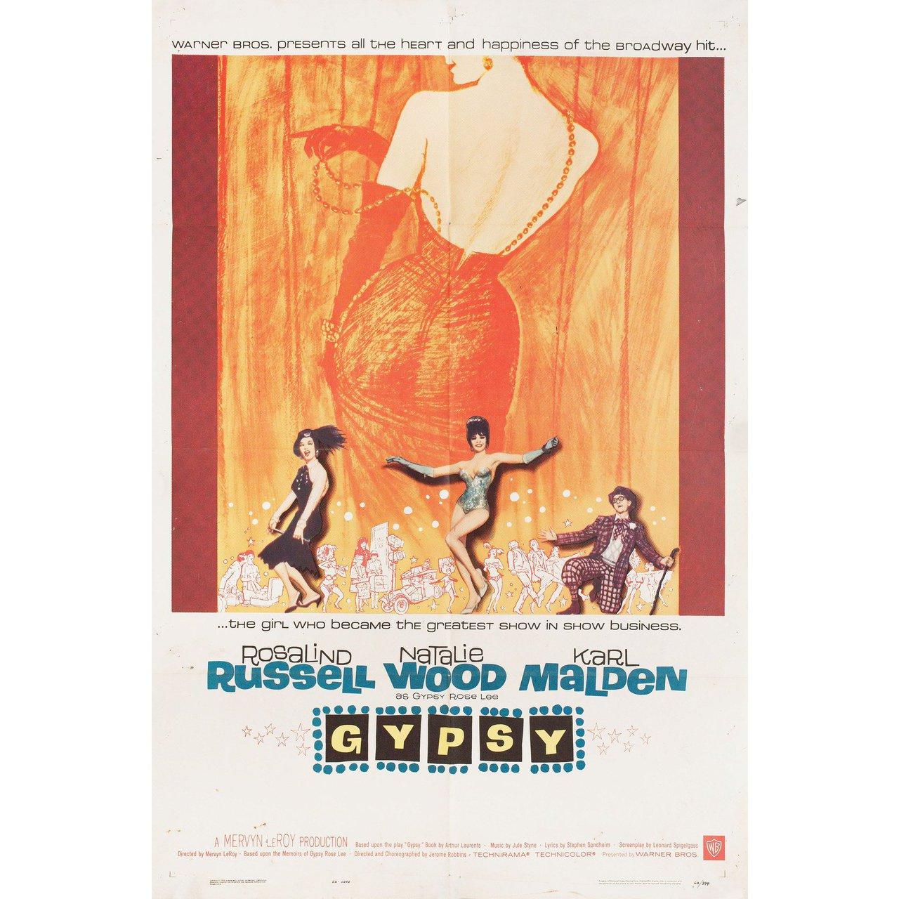 Affiche américaine originale de 1962 pour le film Gypsy réalisé par Mervyn LeRoy avec Rosalind Russell / Natalie Wood / Karl Malden / Paul Wallace. Bon-Très bon état, plié avec des dégâts d'eau. De nombreuses affiches originales ont été publiées