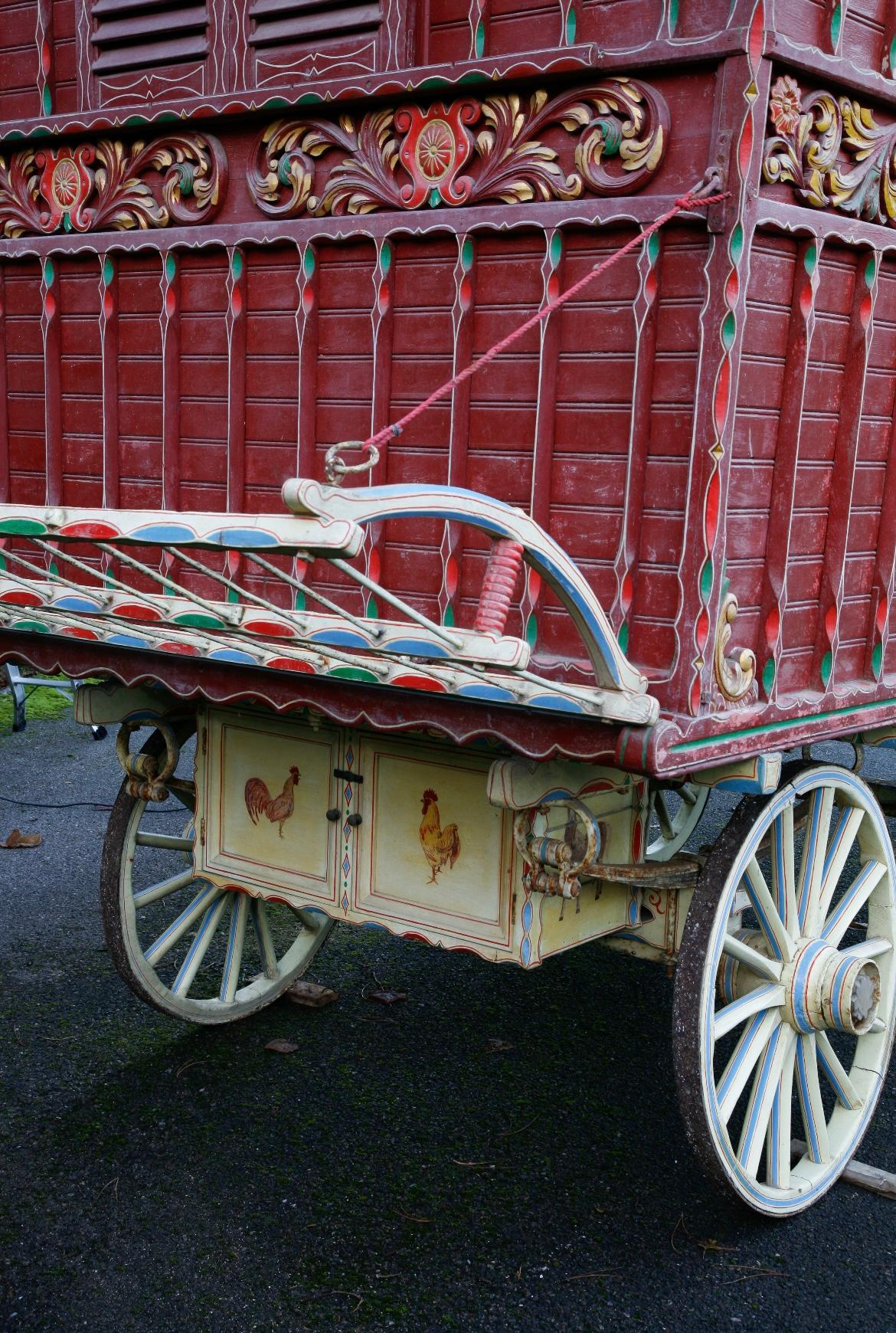 Wood Gypsy Caravan Circa 1900 - Built by Watts of Bridgewater For Sale