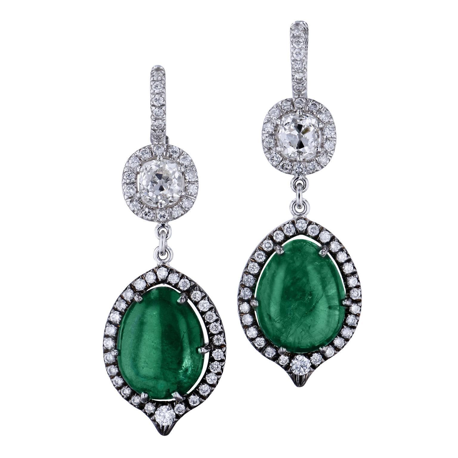 15.64 Carat Zambian Tear Drop Emerald and 1.05 carat of Diamond Earrings 18 kt