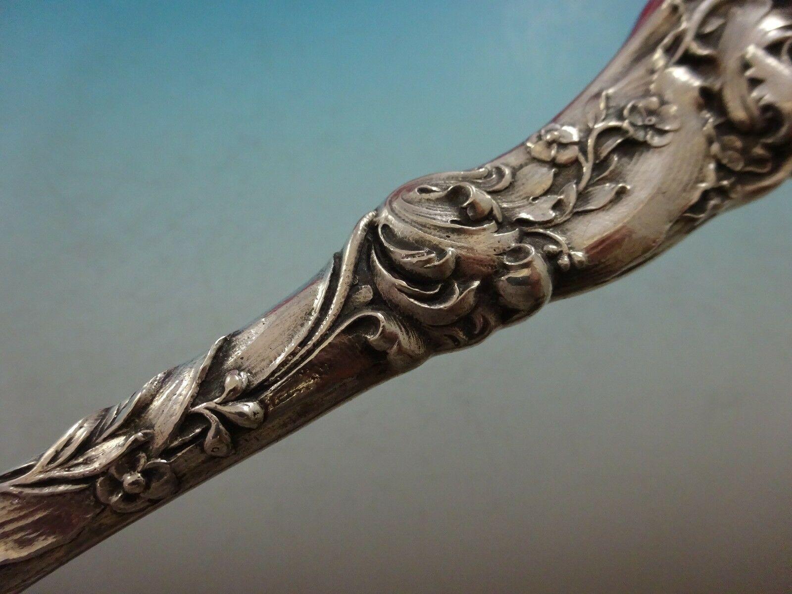 Argent sterling Cuillère à baies en argent sterling moulée à la main:: Art Nouveau à motifs floraux:: H 158 de Gorham